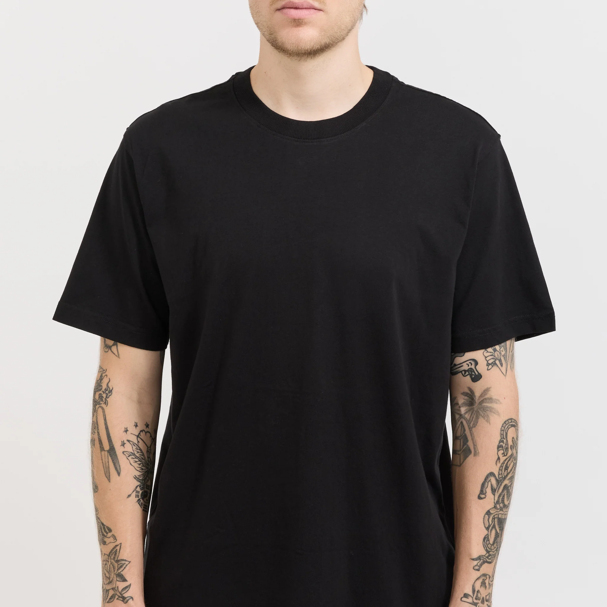 Adam T-Shirt Black - Image 5