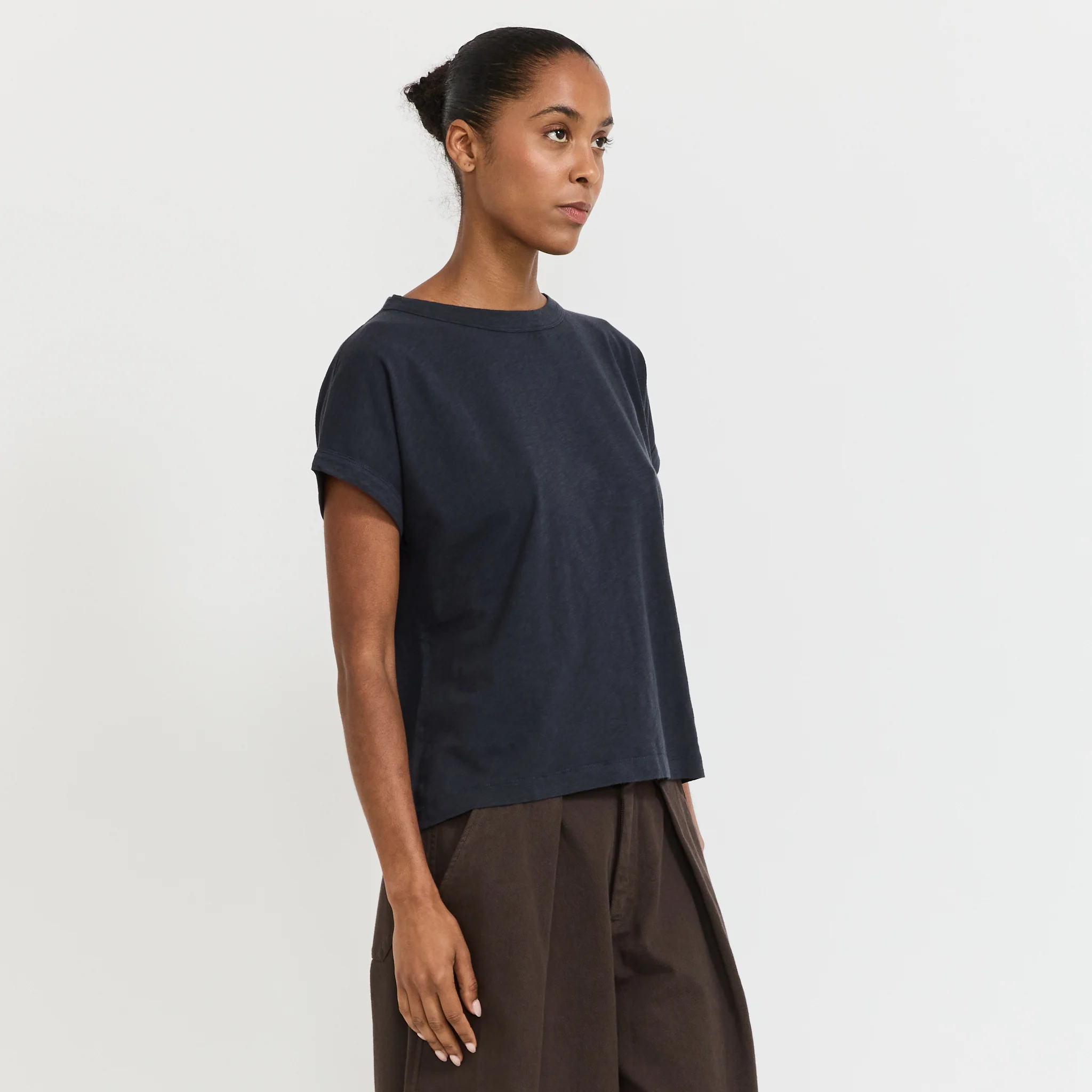 Alda Organic Cotton Easy Tee Coal - Image 3