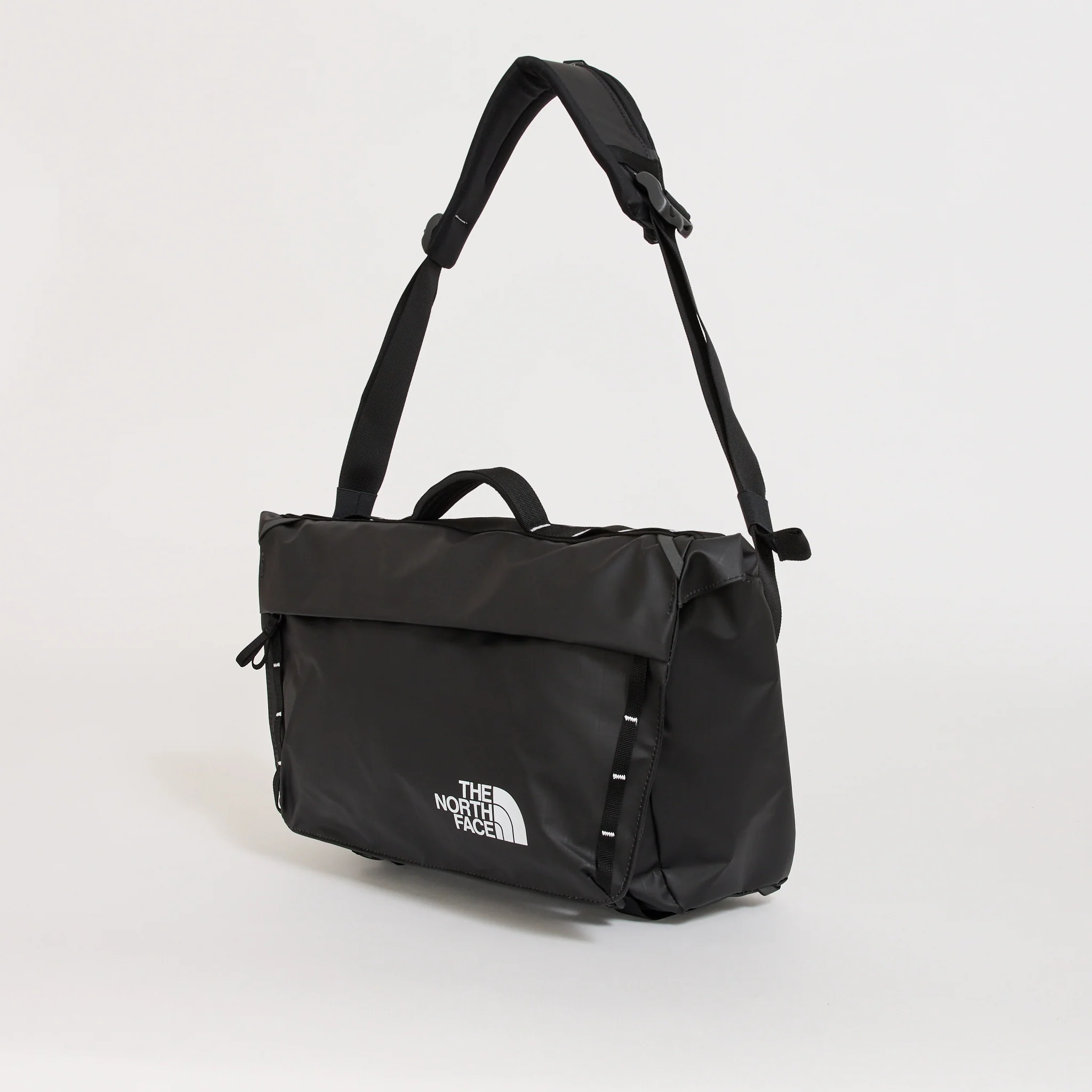 Base Camp Voyager Messenger Bag TNF Black - Image 3