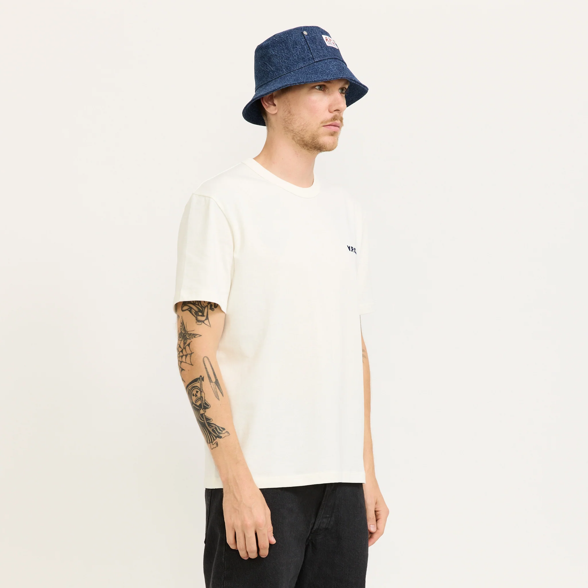 Bob Thais Carpenter Bucket Hat Washed Indigo - Image 3