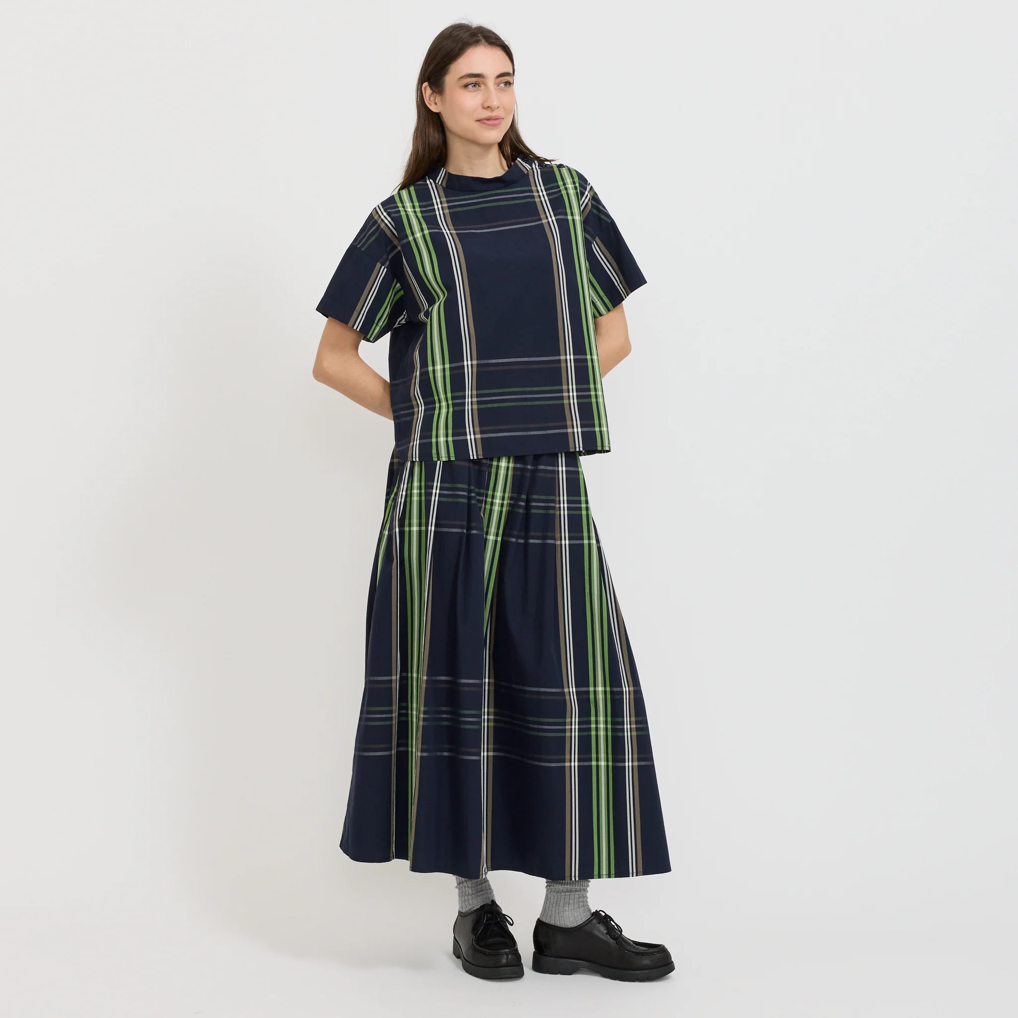 BOY Big Tartan Skirt Navy - Image 2