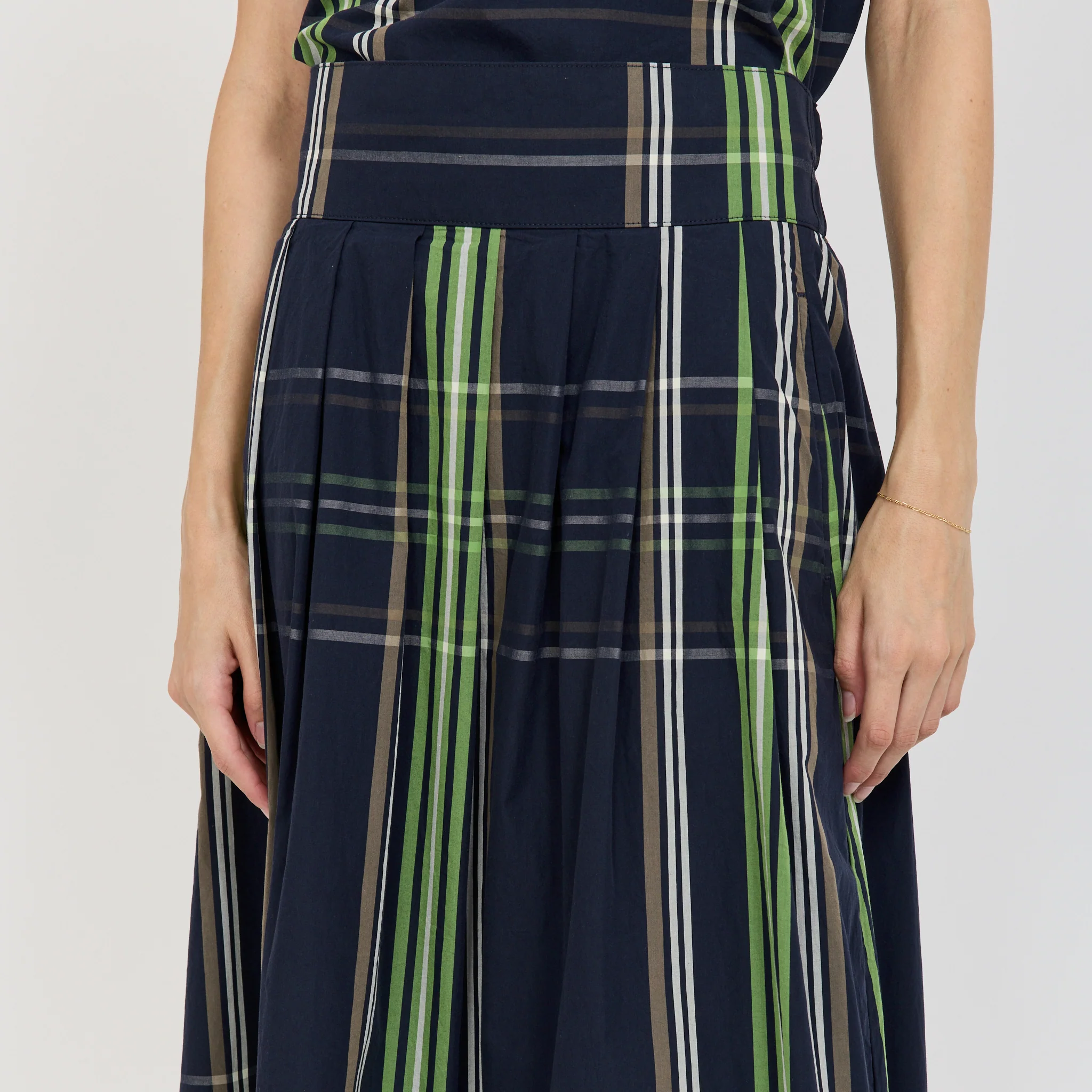 BOY Big Tartan Skirt Navy - Image 5
