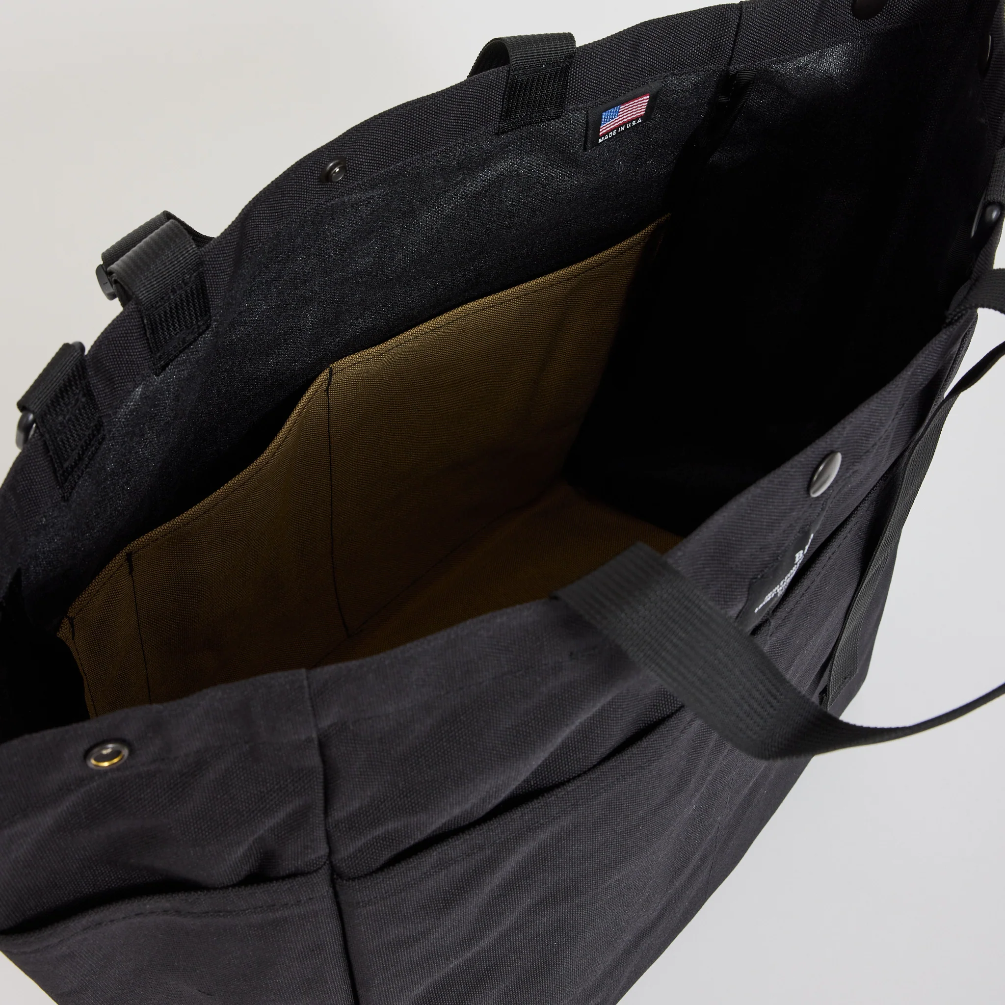 Carry-All Beach Bag Black - Image 5