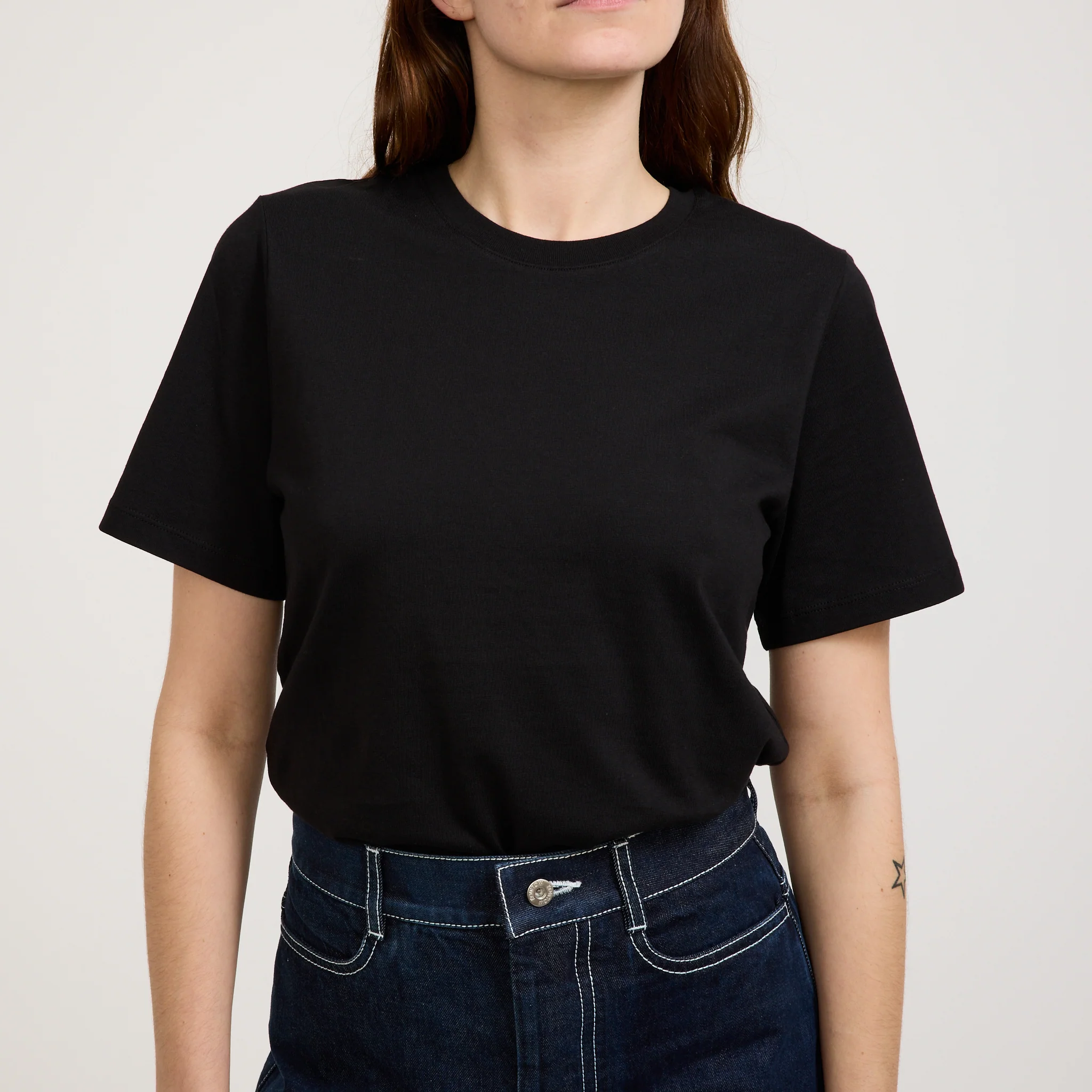 Classic Tee Black - Image 5