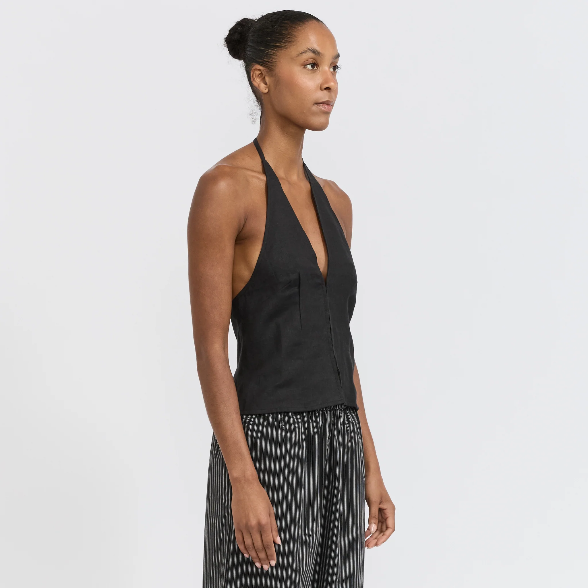 Close Halter Top Black - Image 3