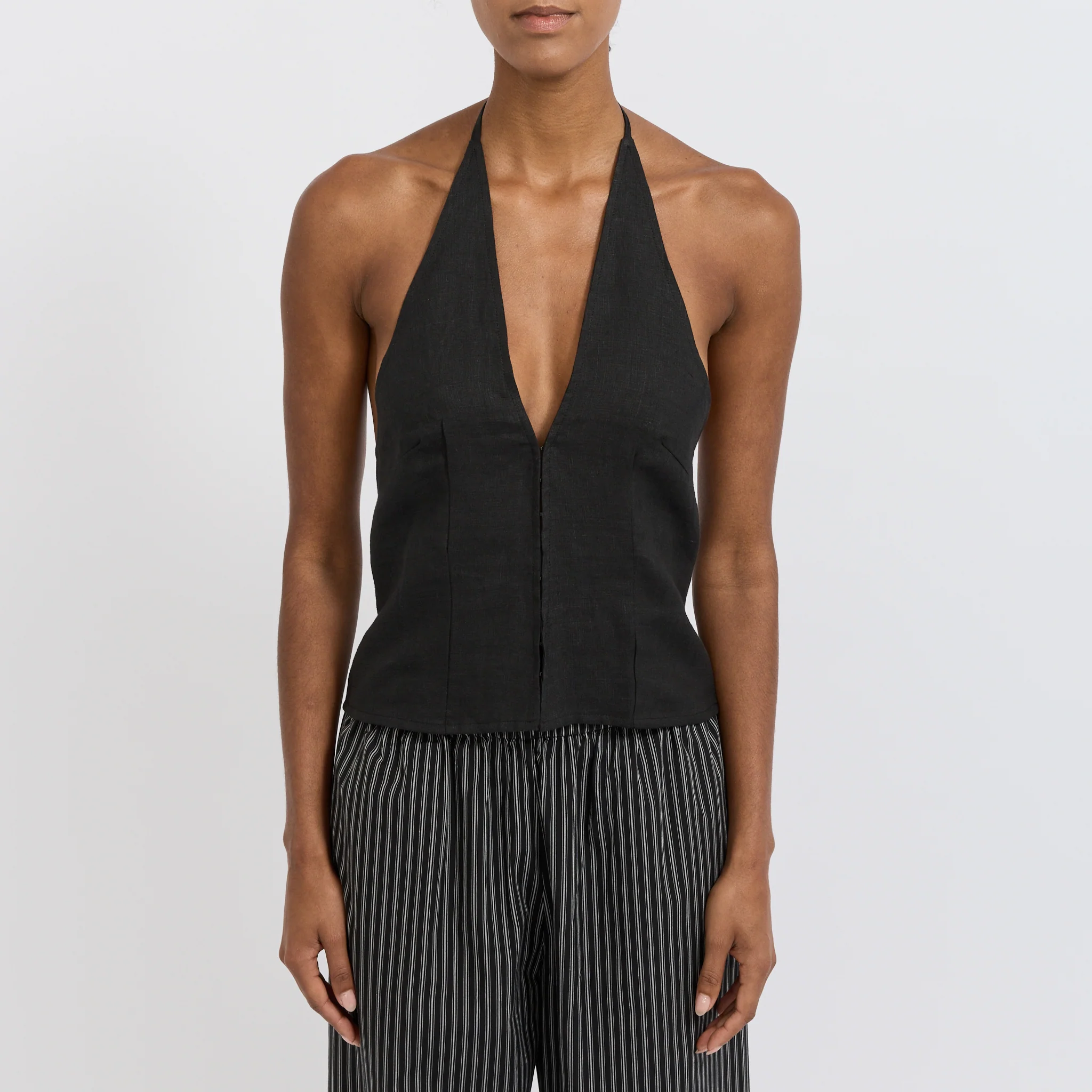 Close Halter Top Black - Image 5