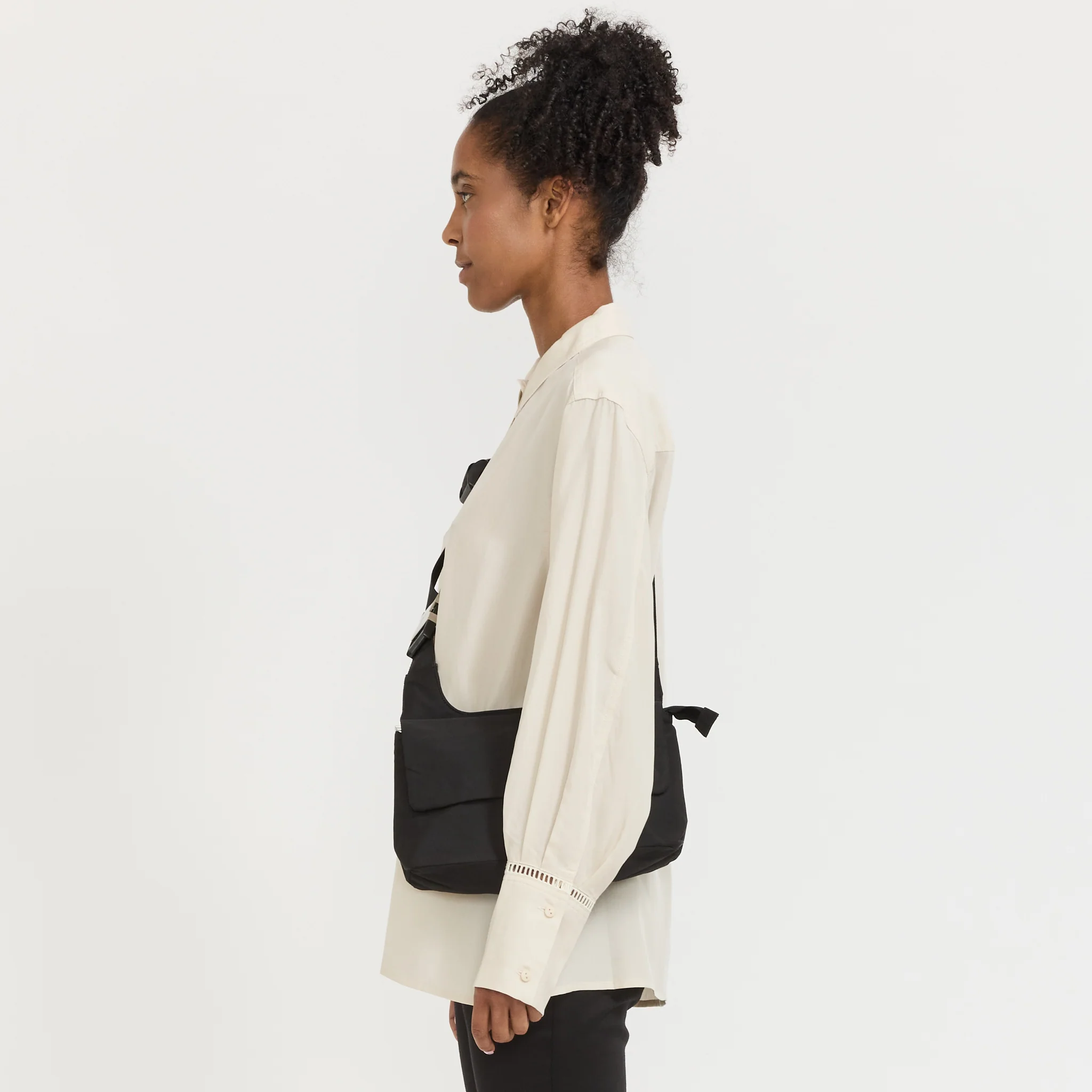 Club Cross Body Black - Image 6