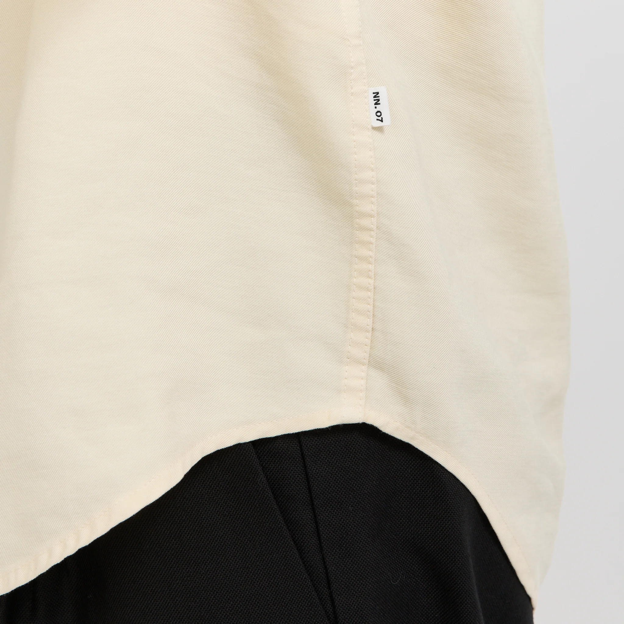 Colby Shirt Ivory - Image 6