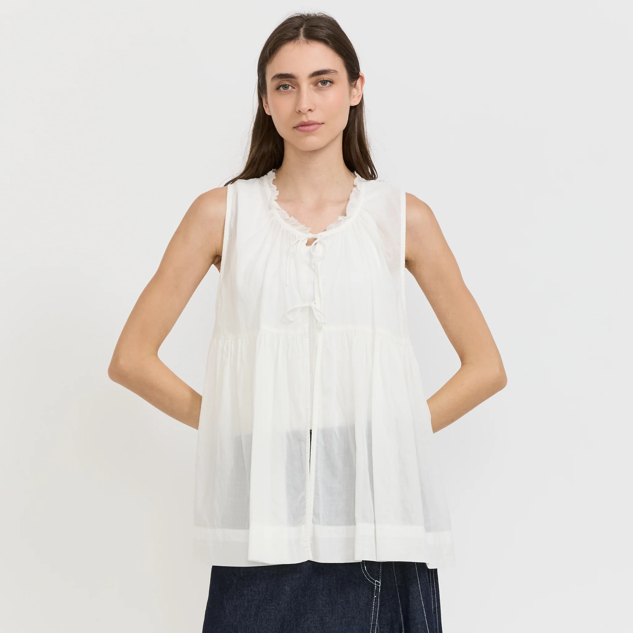 Cotton Gather Non-Sleeve Shirt Off White