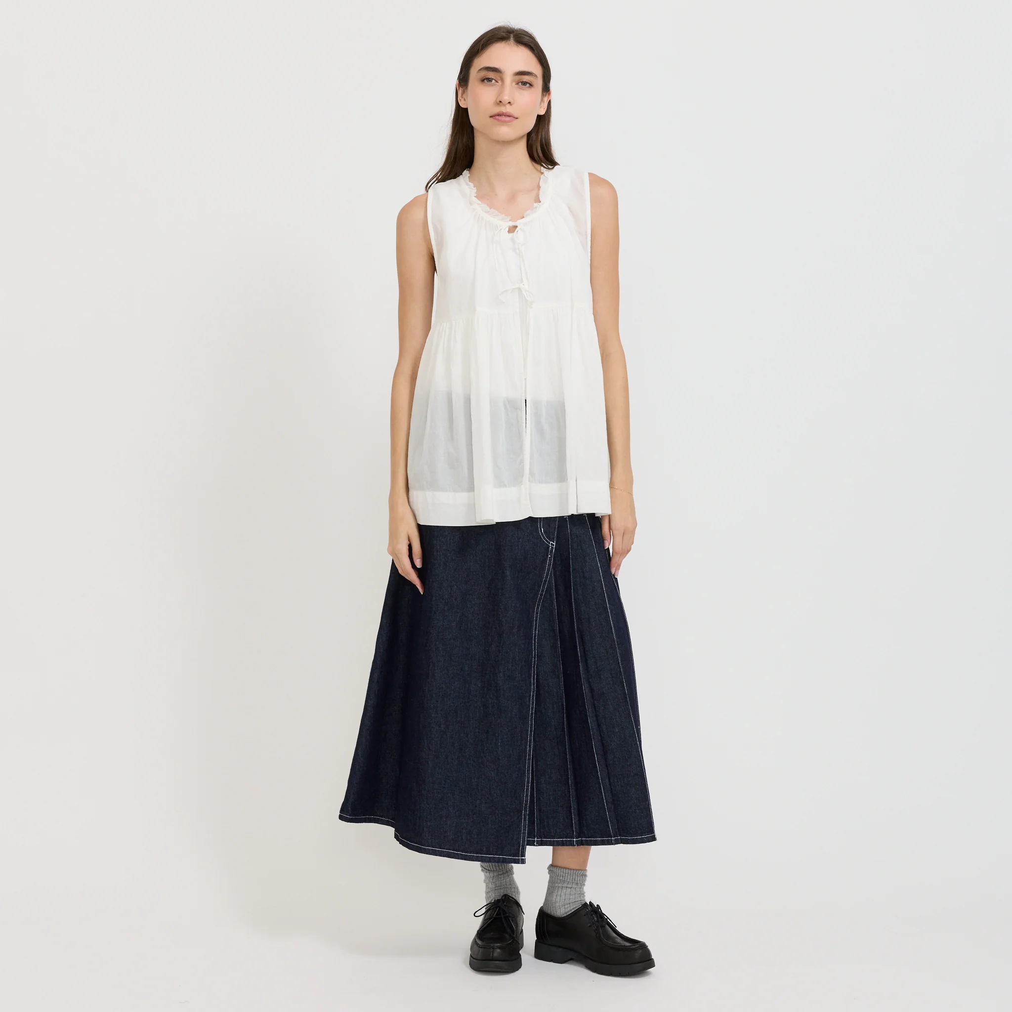 Cotton Gather Non-Sleeve Shirt Off White - Image 2
