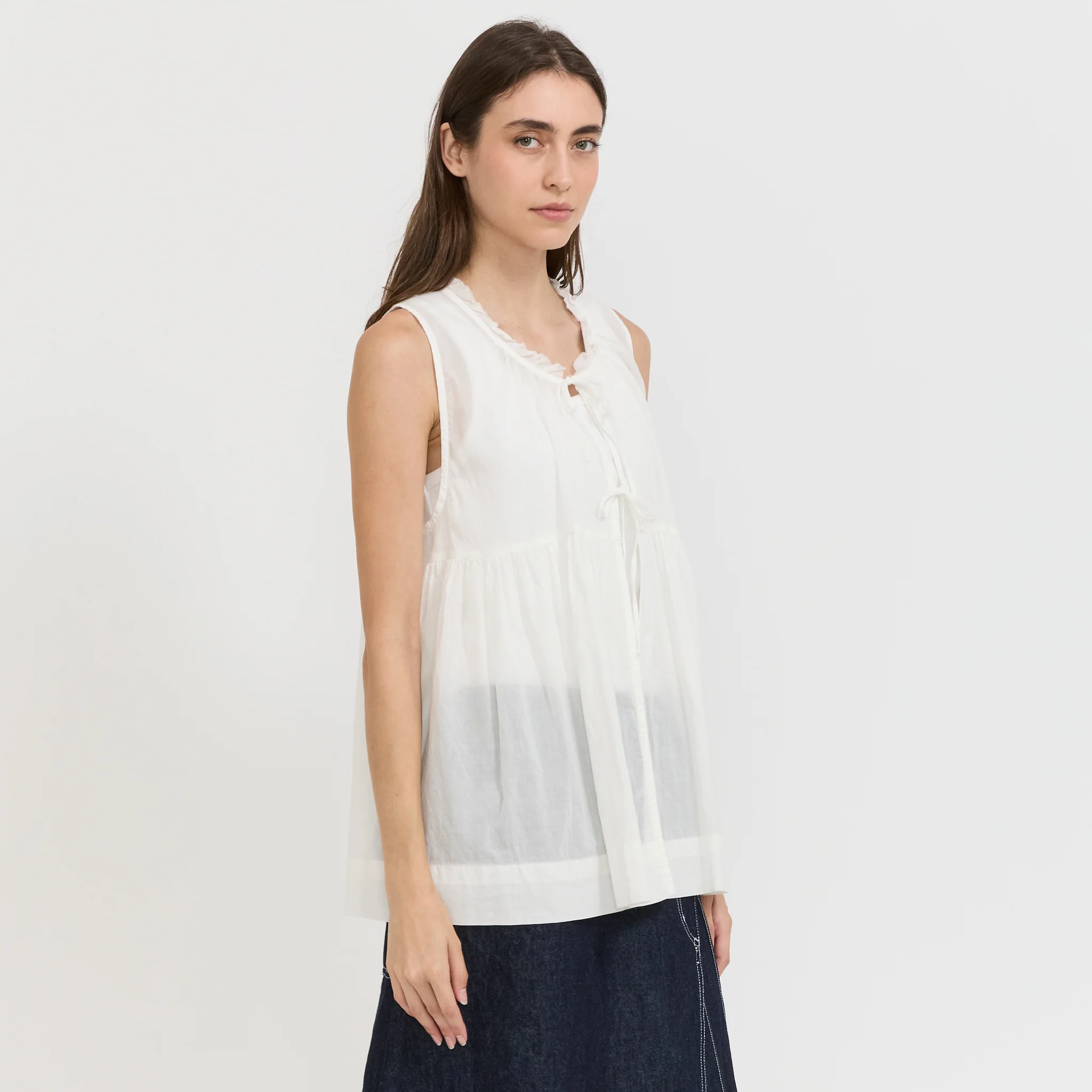 Cotton Gather Non-Sleeve Shirt Off White - Image 3