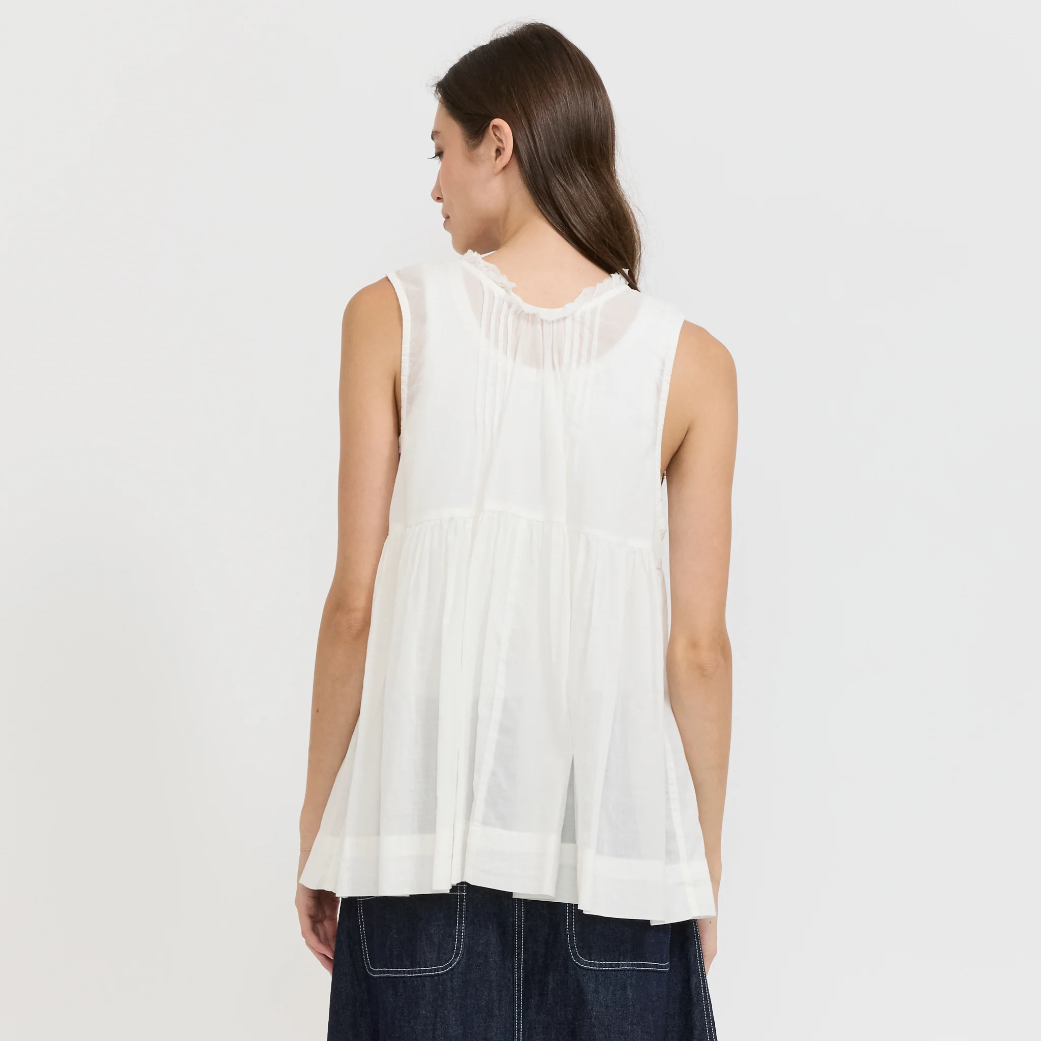 Cotton Gather Non-Sleeve Shirt Off White - Image 4