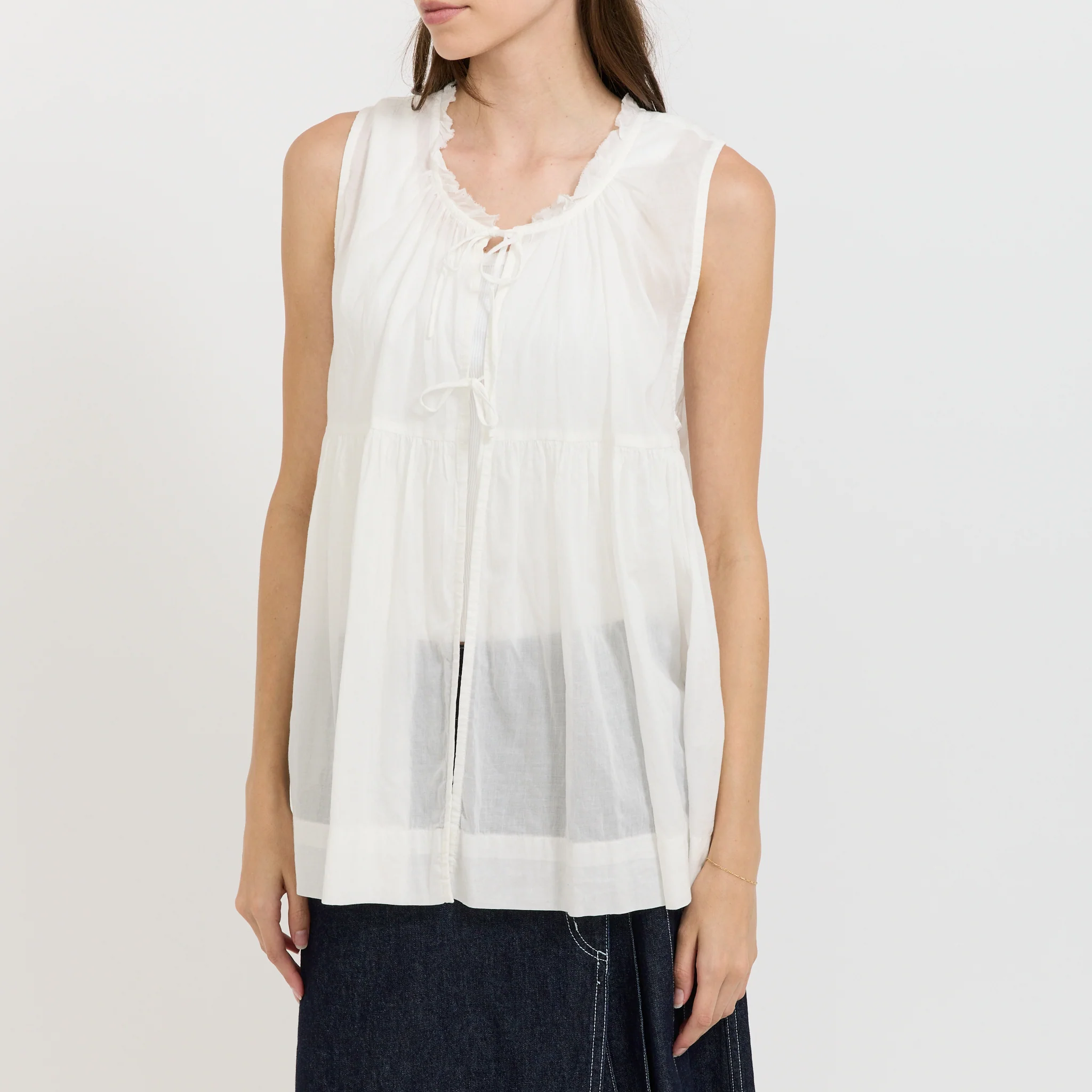 Cotton Gather Non-Sleeve Shirt Off White - Image 5