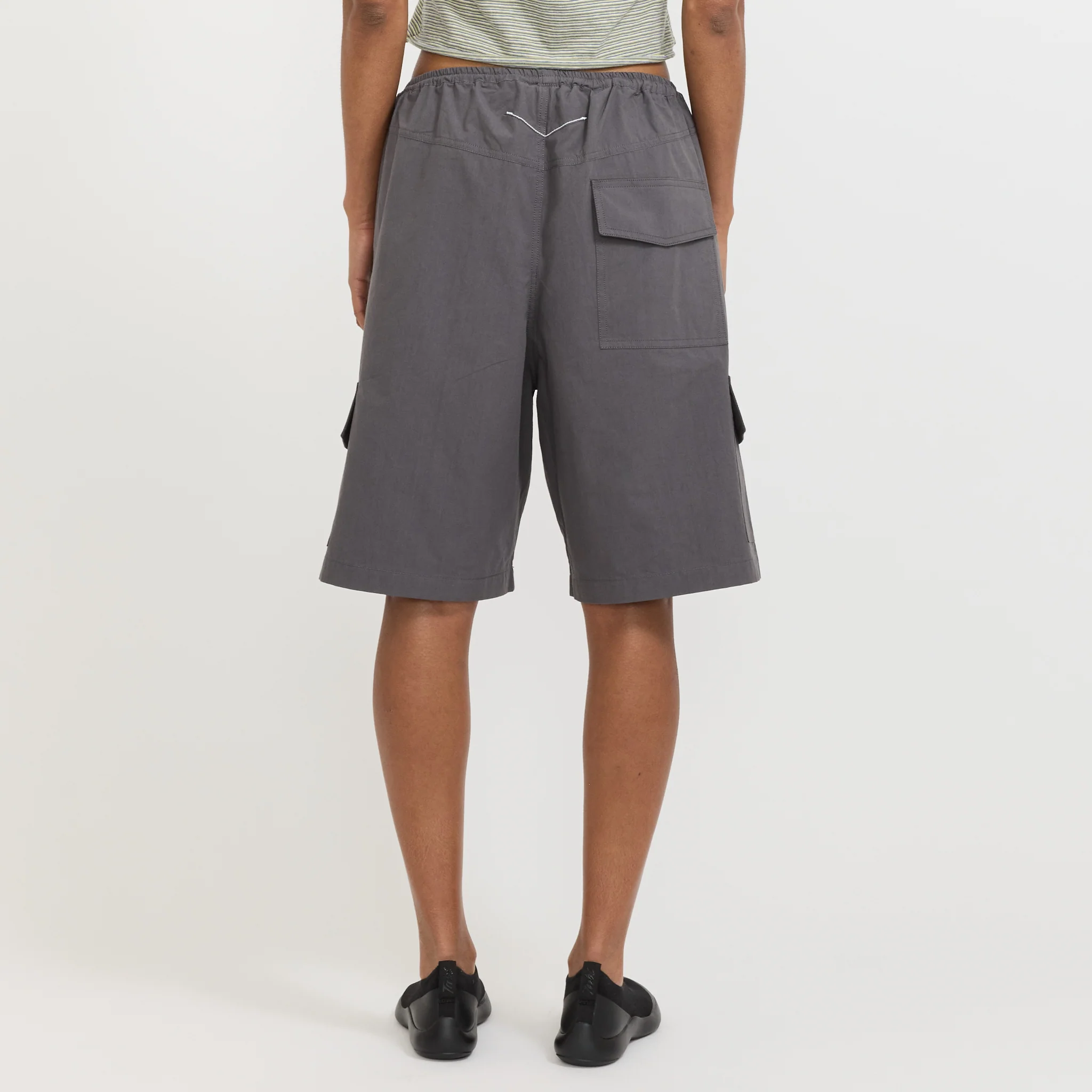 Crushed Cotton Cargo Short Washed Black - Image 4