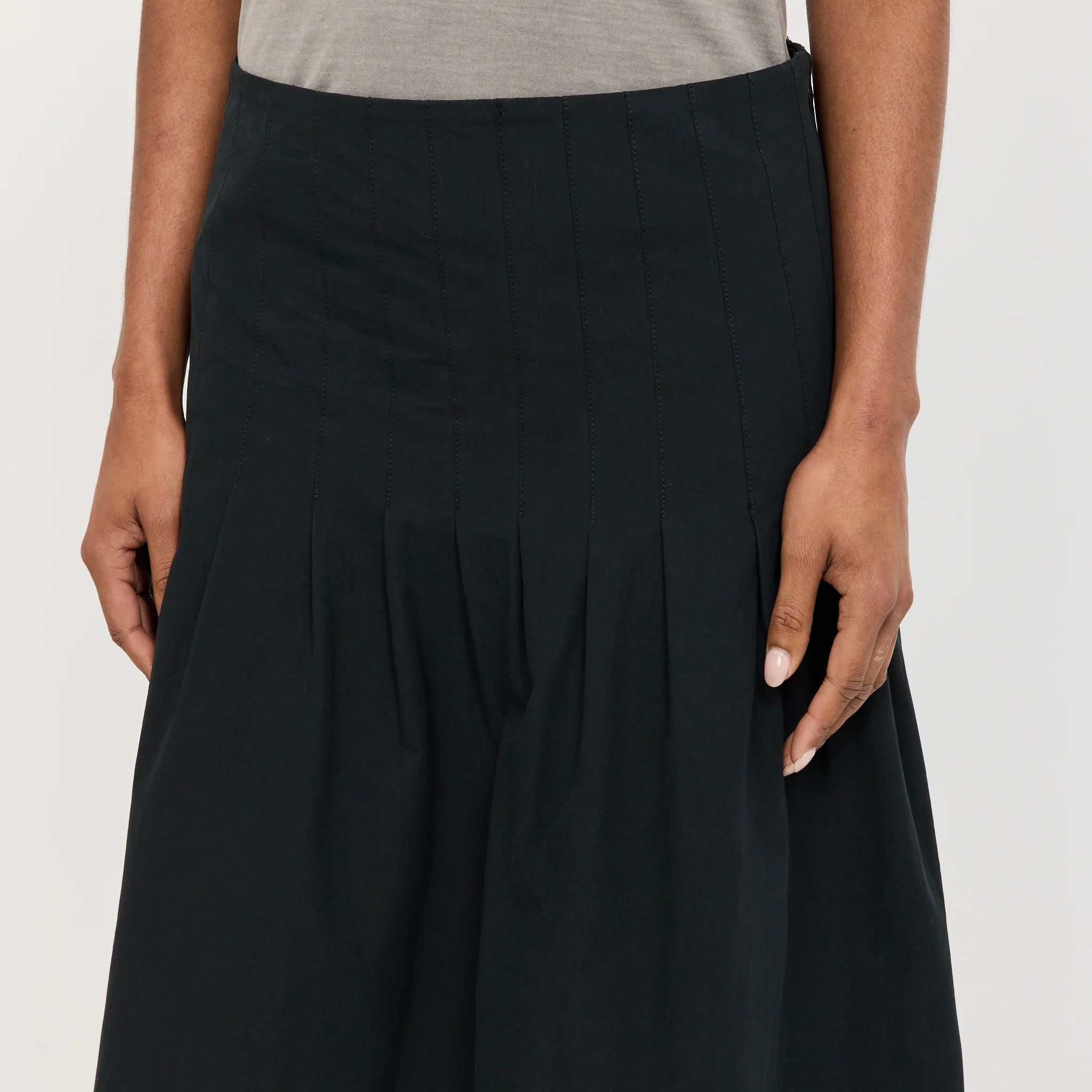 Crushed Cotton Pleated Skirt Black - Image 5