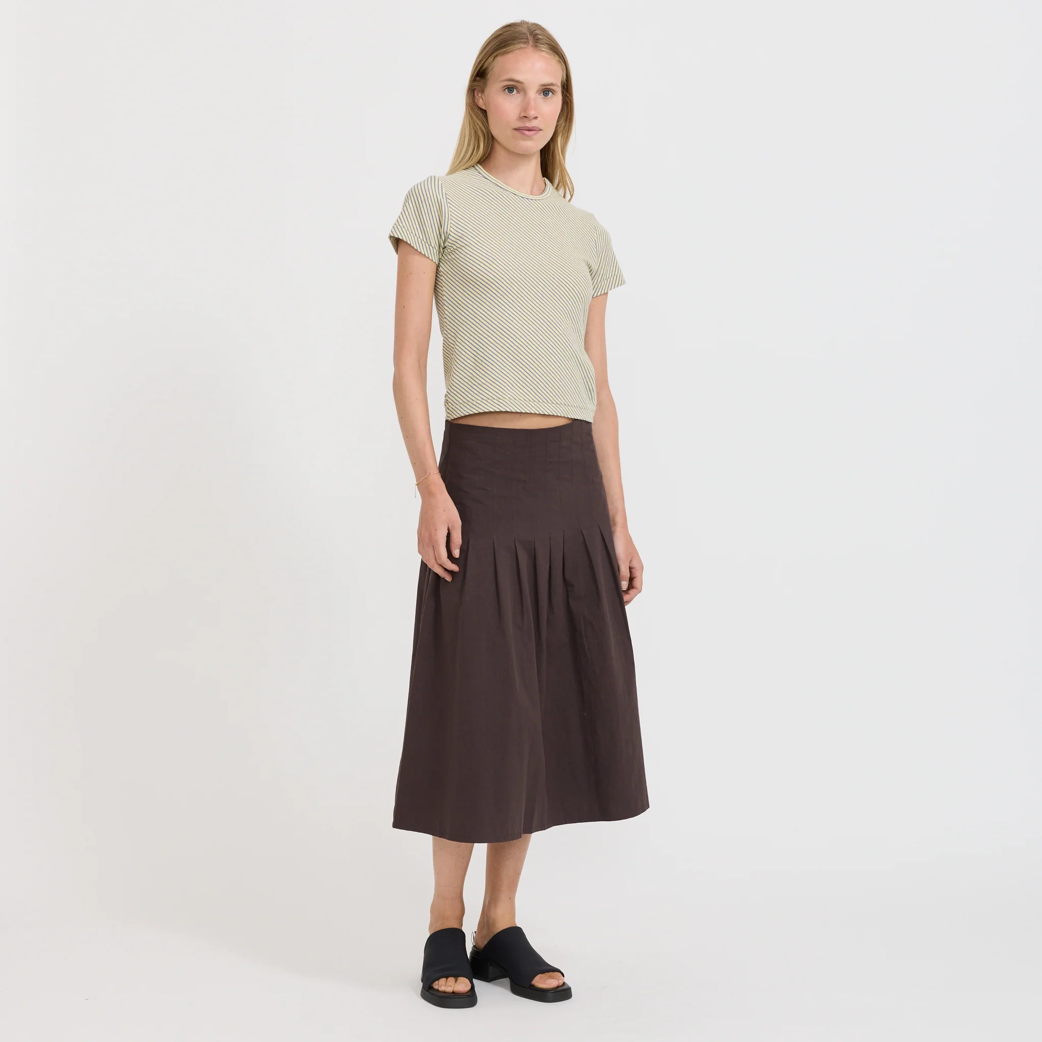 Crushed Cotton Pleated Skirt Chocolate - Image 2