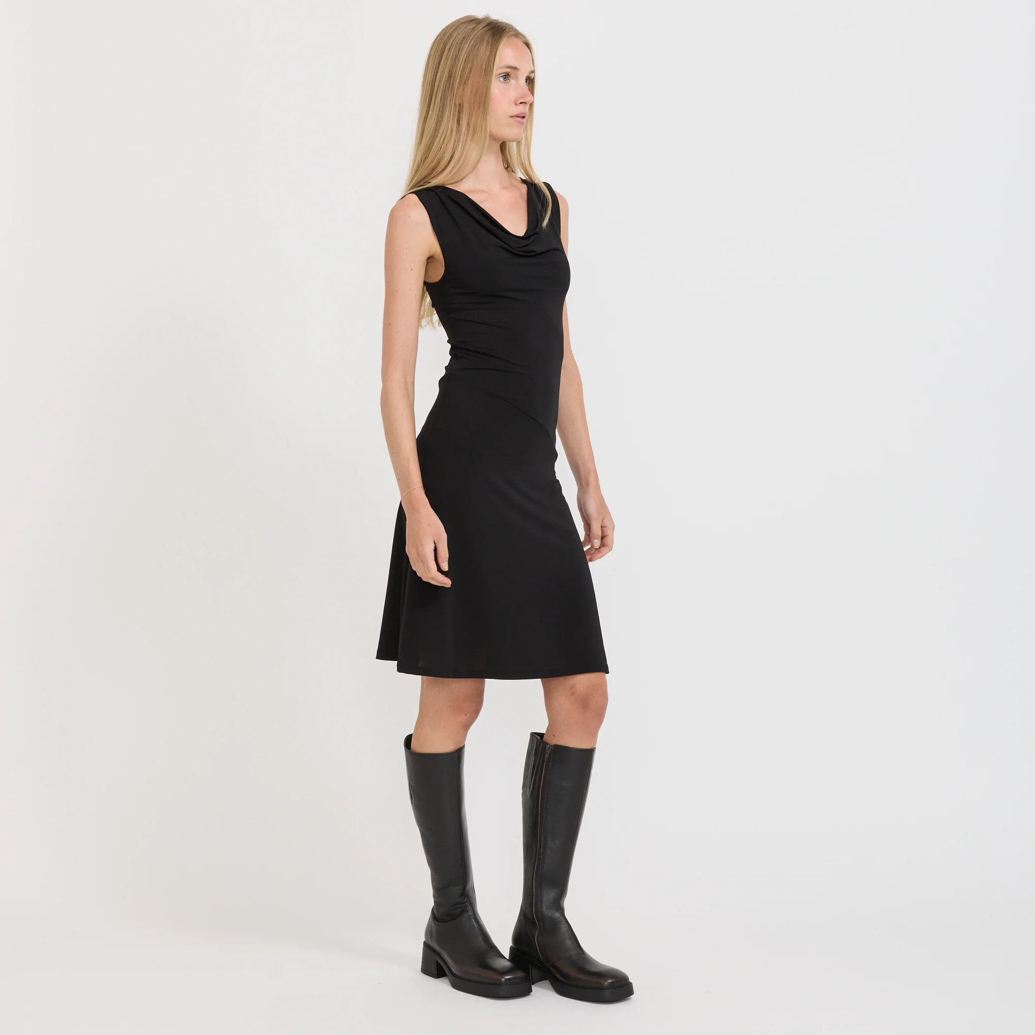 Debut Dress Black - Image 2