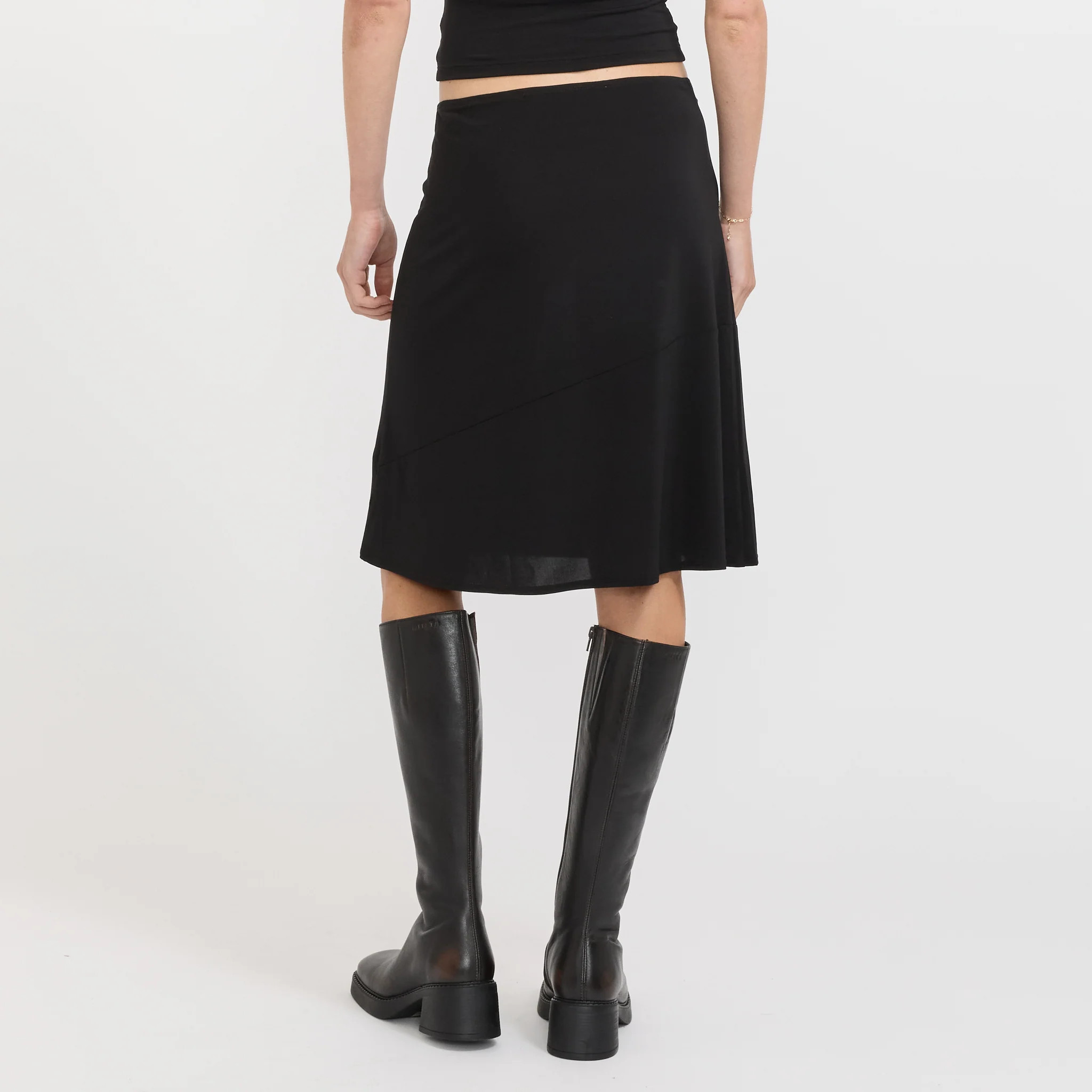 Debut Skirt Black - Image 4