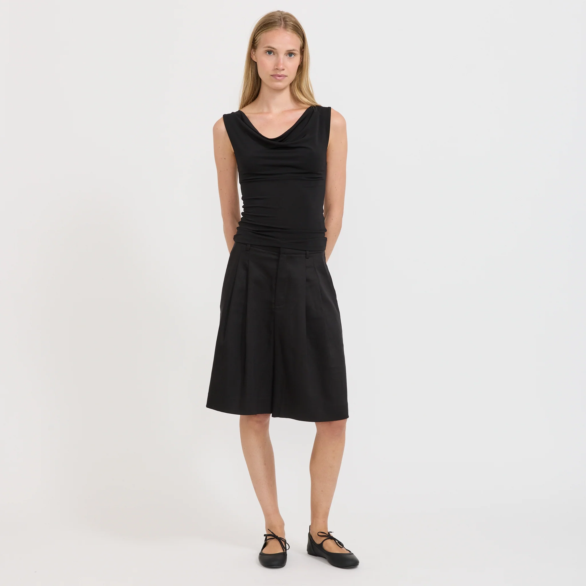 Debut Tank Black - Image 2