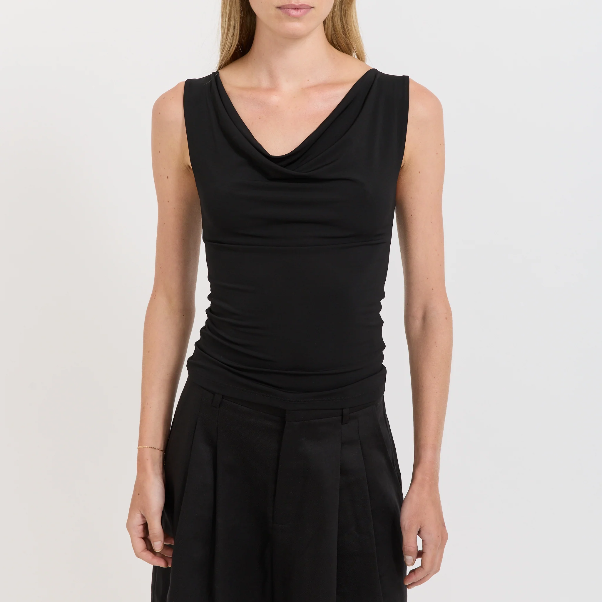 Debut Tank Black - Image 5