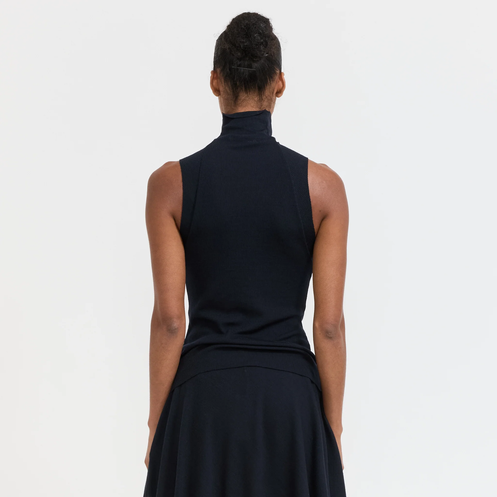 Dissolve Wool Tank Ink - Image 4