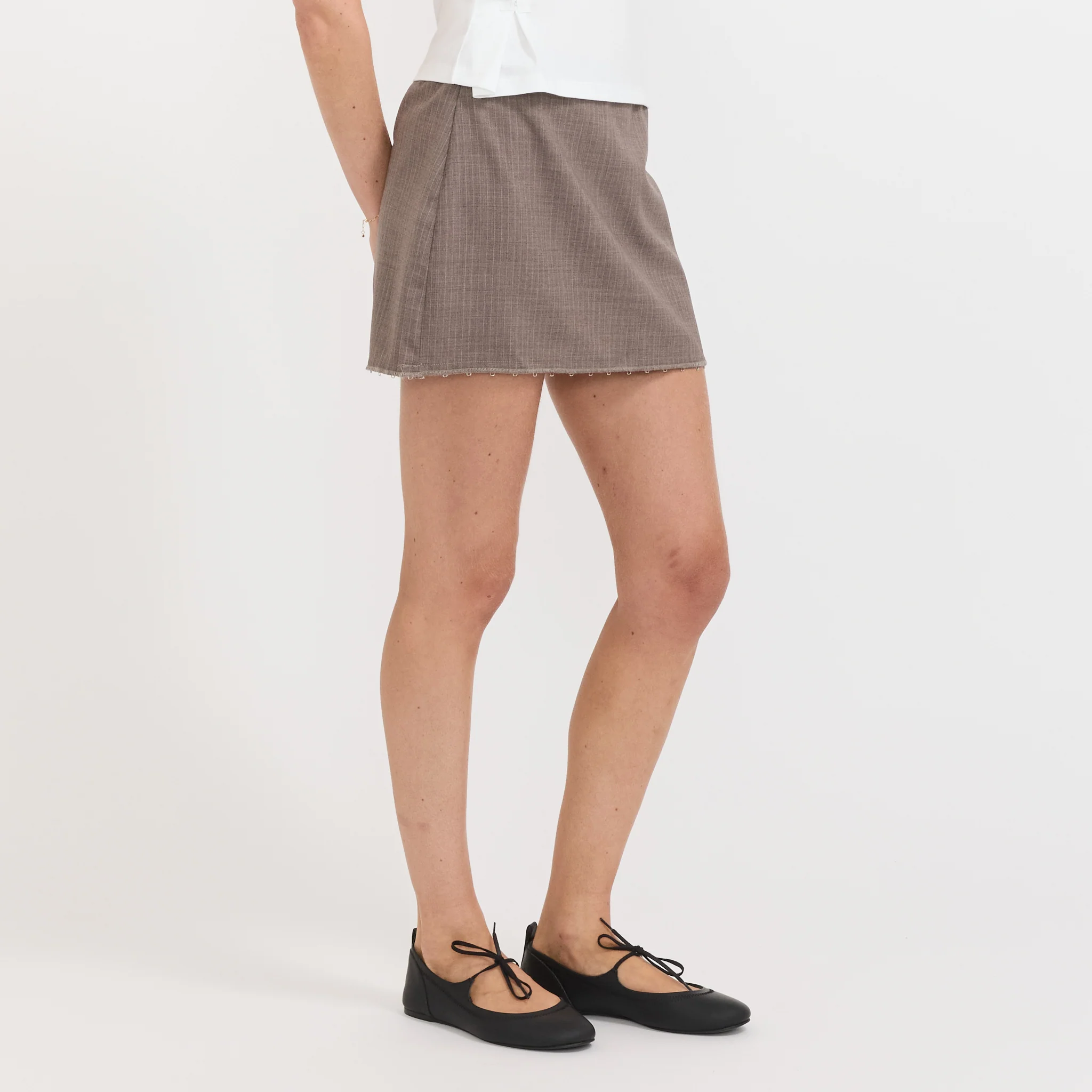 Eye Skirt Grey Pink Stripe - Image 3