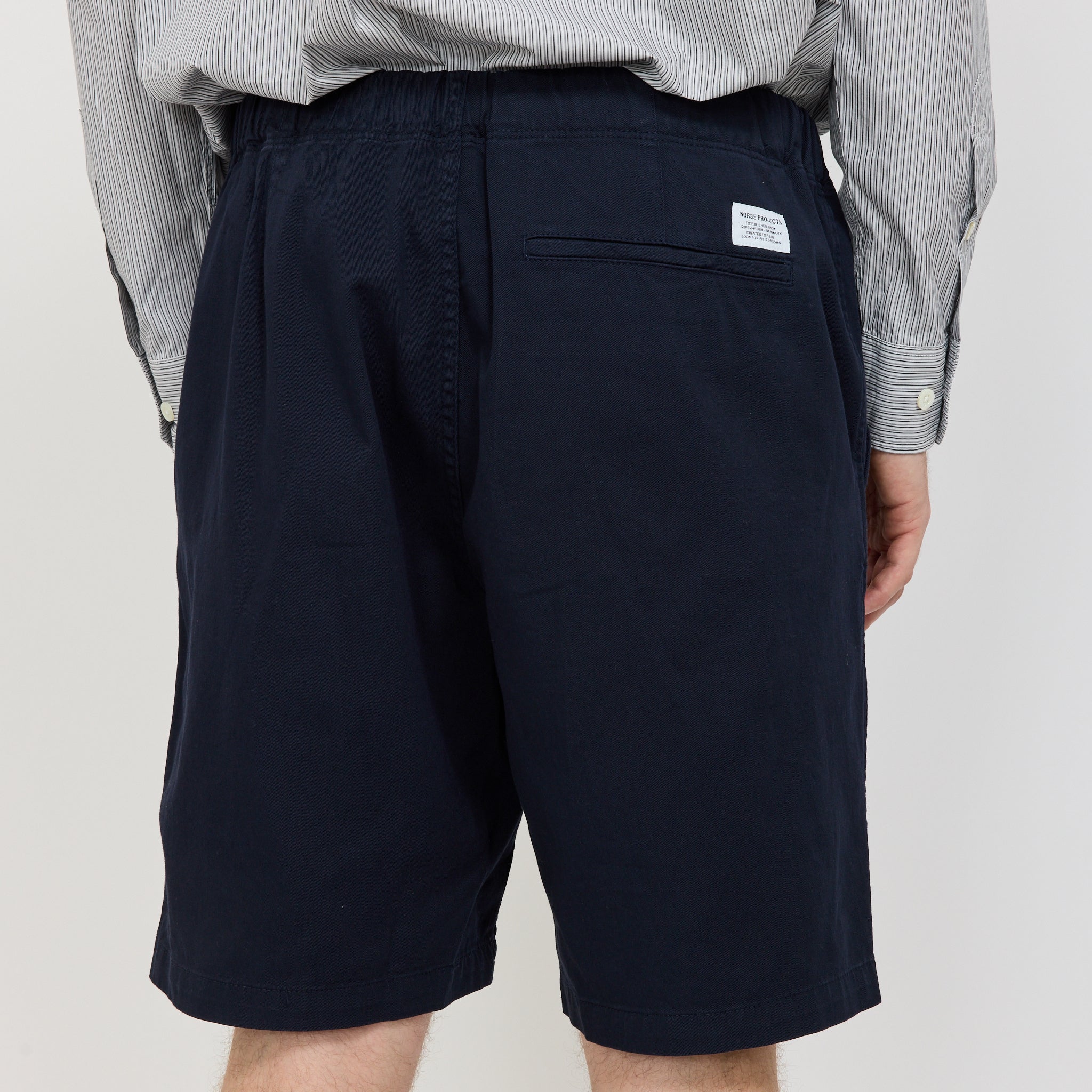 Ezra Relaxed Organic Stretch Twill Short Dark Navy - Image 6