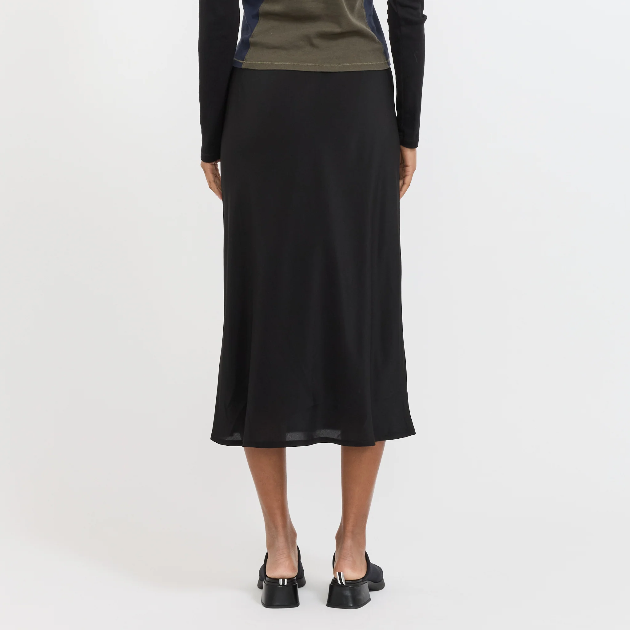 Fine Silk Crepe Slip Skirt Black - Image 4