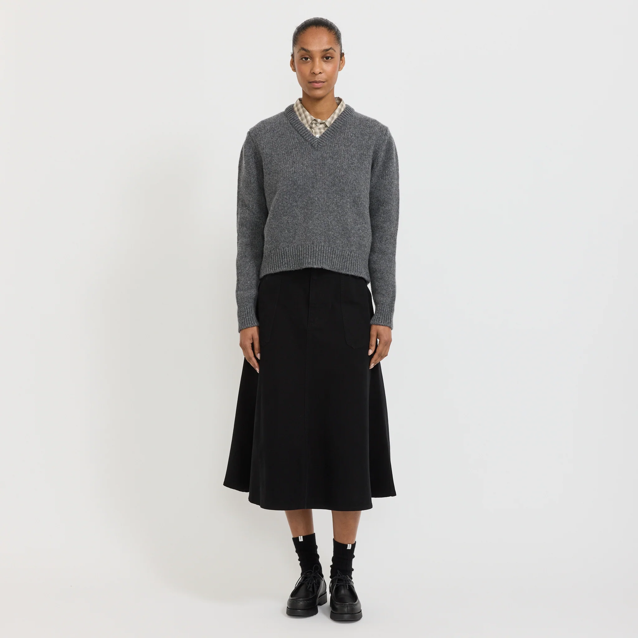 Glenn V-Neck Derby Grey - Image 6