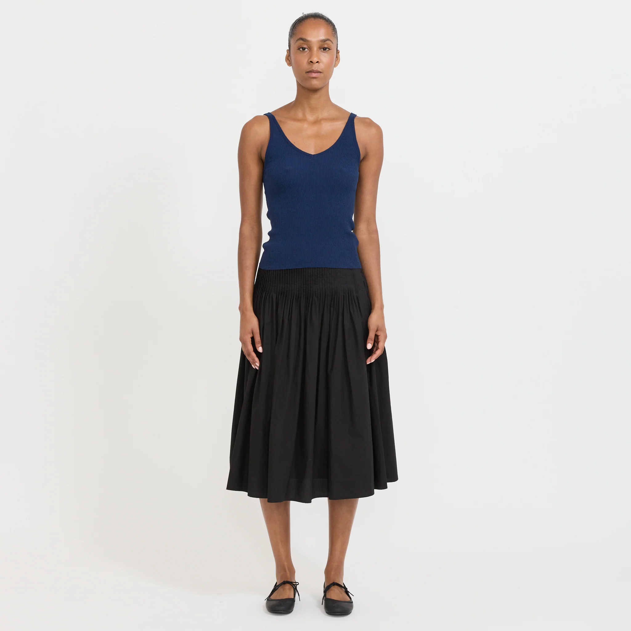 Haze V-Neck Sleeveless Knit Top Navy - Image 6