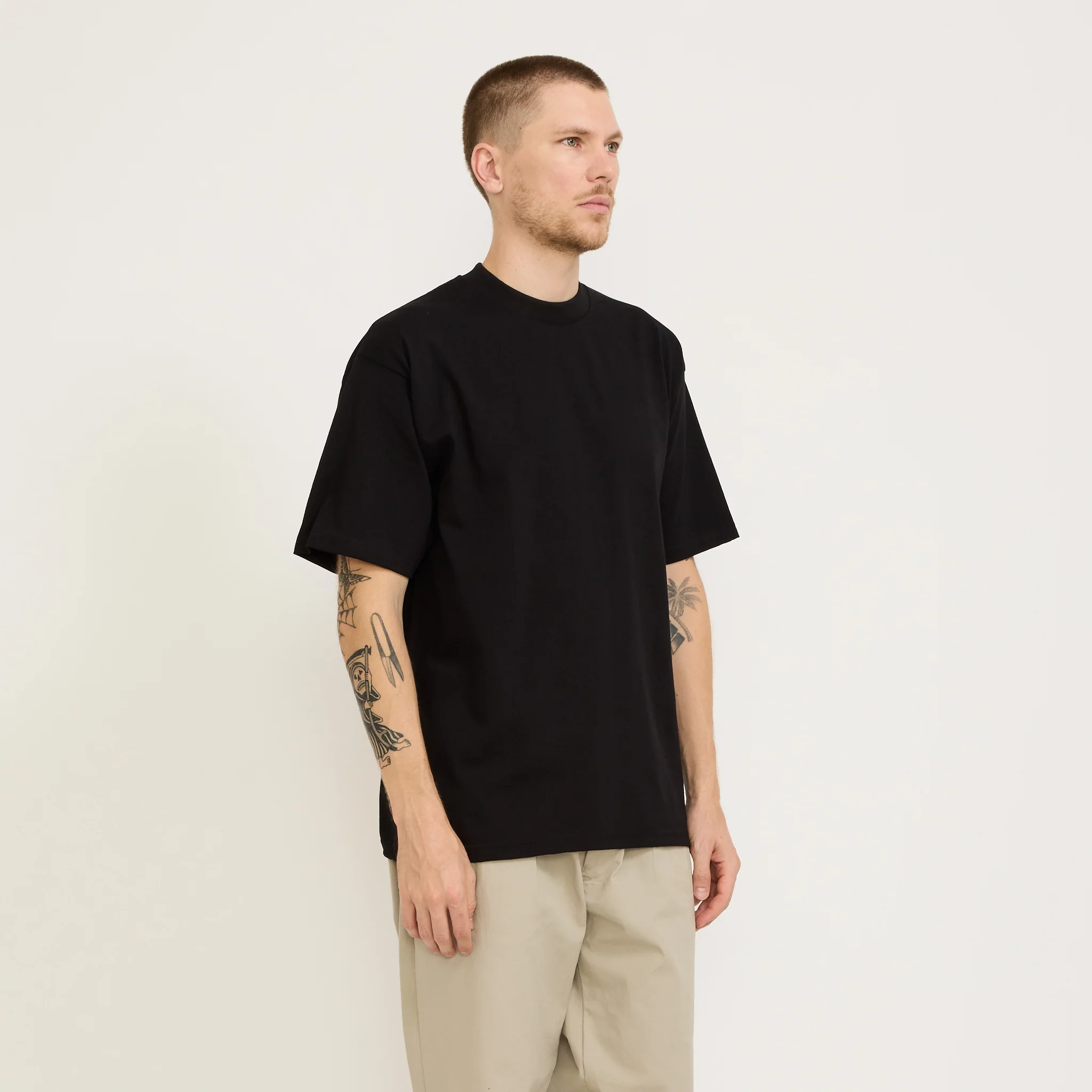 Heavyweight S/S Tee Black - Image 3