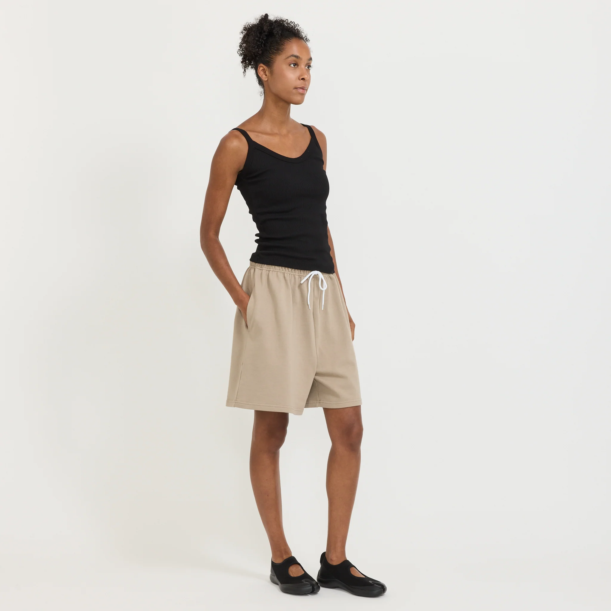Hendrix Shorts Taupe - Image 7