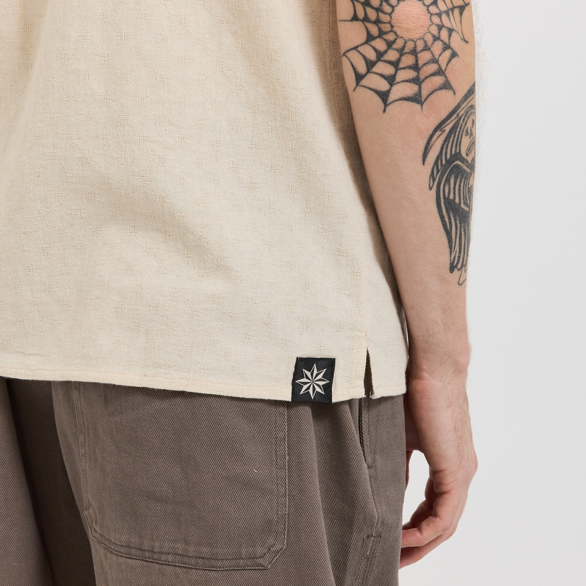 Hold SS Shirt Off White - Image 6