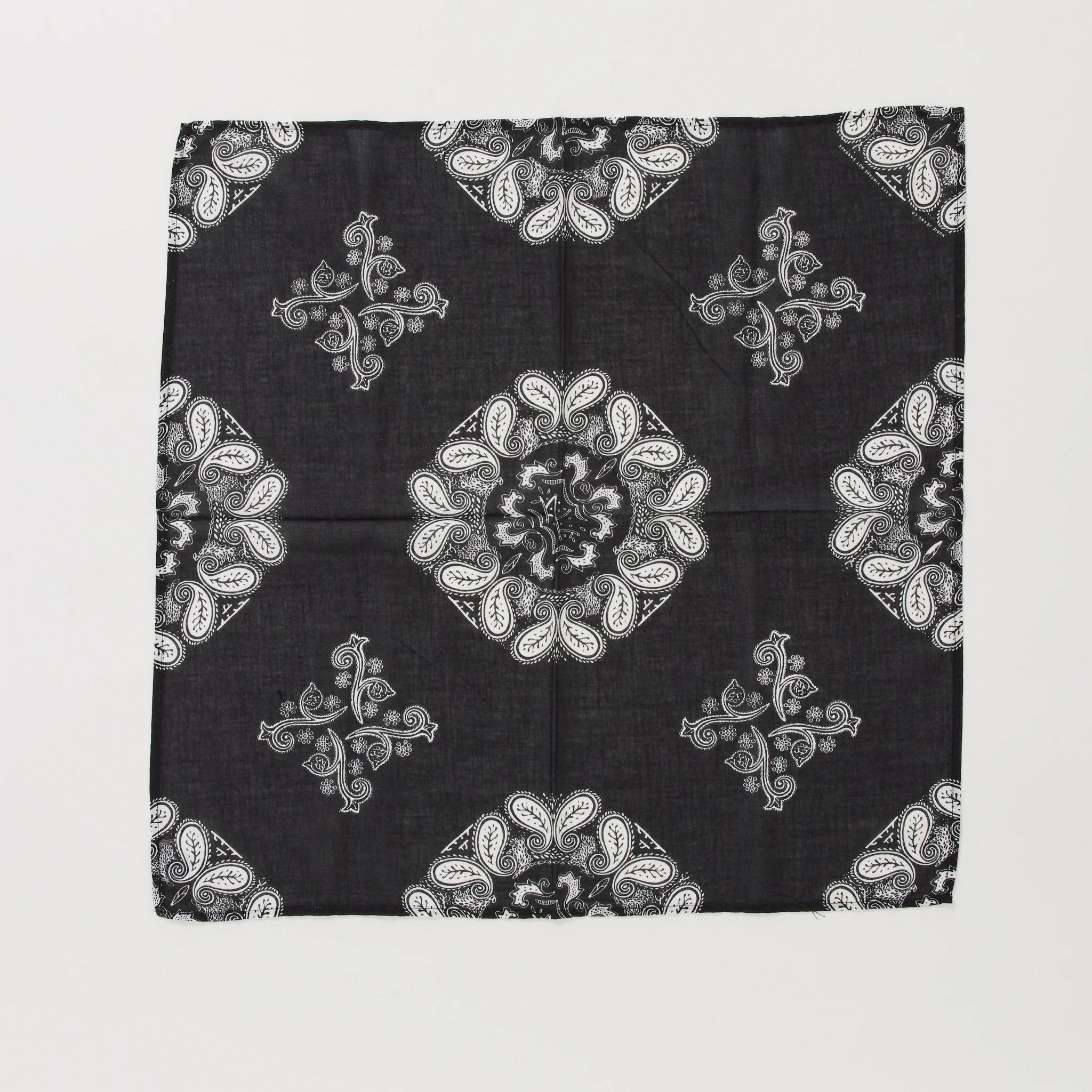 Ingrid Bandana Paisley Black - Image 2