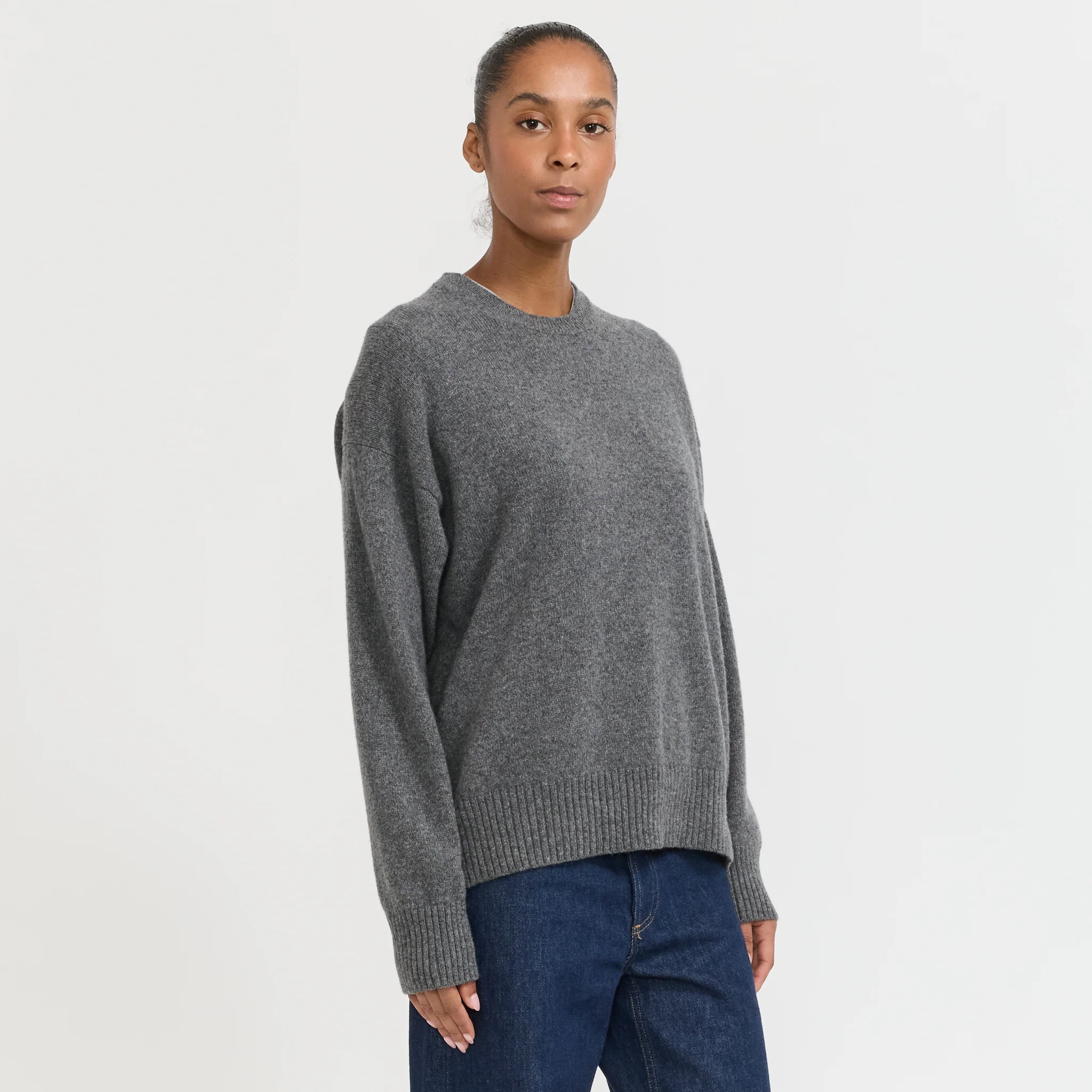 Innes Slouch Crewneck Derby Grey - Image 4