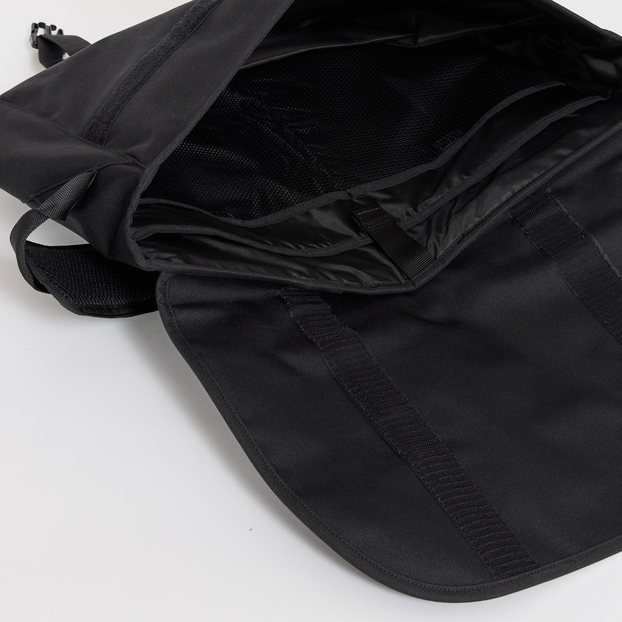 Jake Messenger Bag Black - Image 2