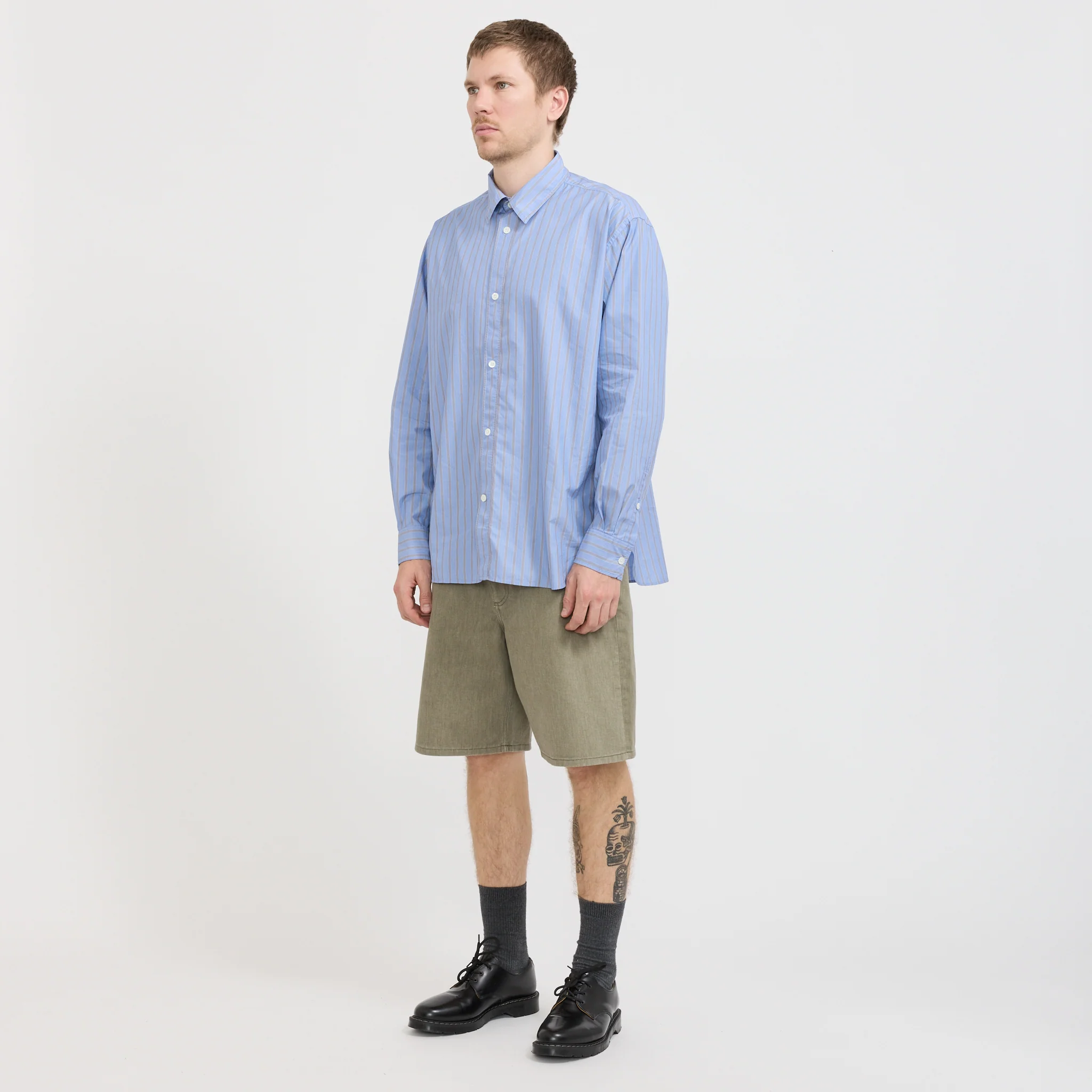Korshavn Relaxed 5 Pocket Resist Dyed Twill Short Vetiver - Image 7