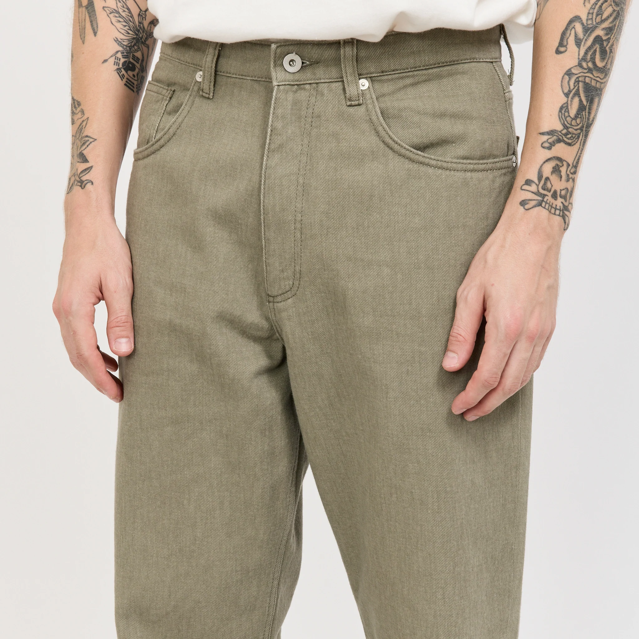Korshavn Relaxed 5 Pocket Resist Dyed Twill Vetiver - Image 5