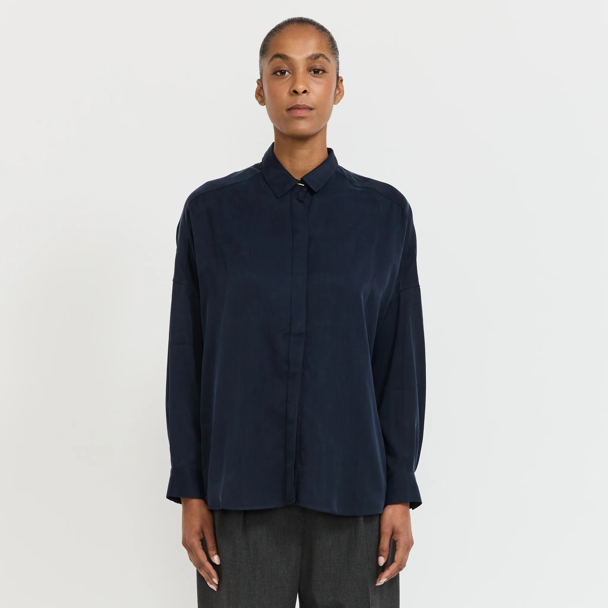 Lady D Shirt Navy - Image 3