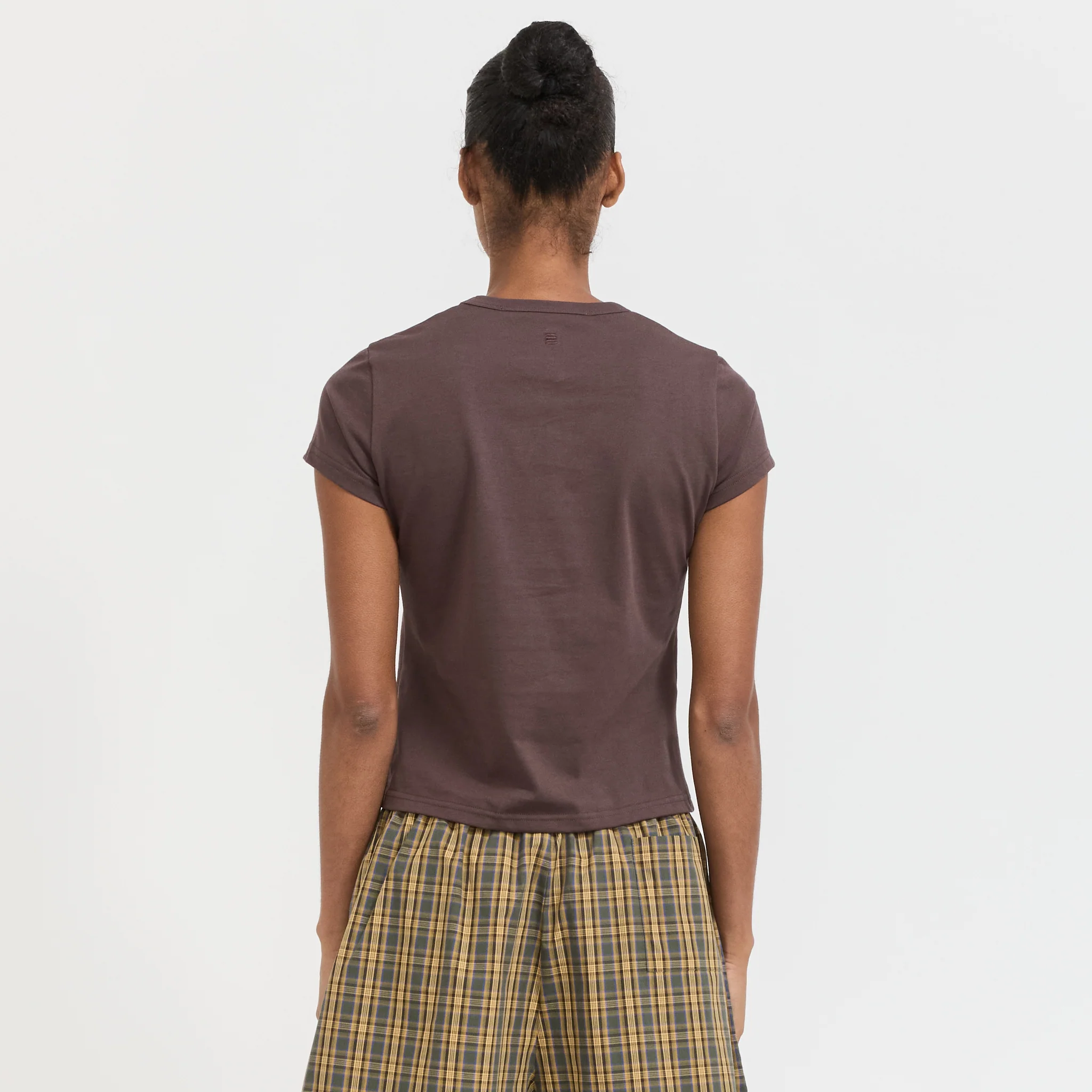 Laina Tee Brown - Image 4