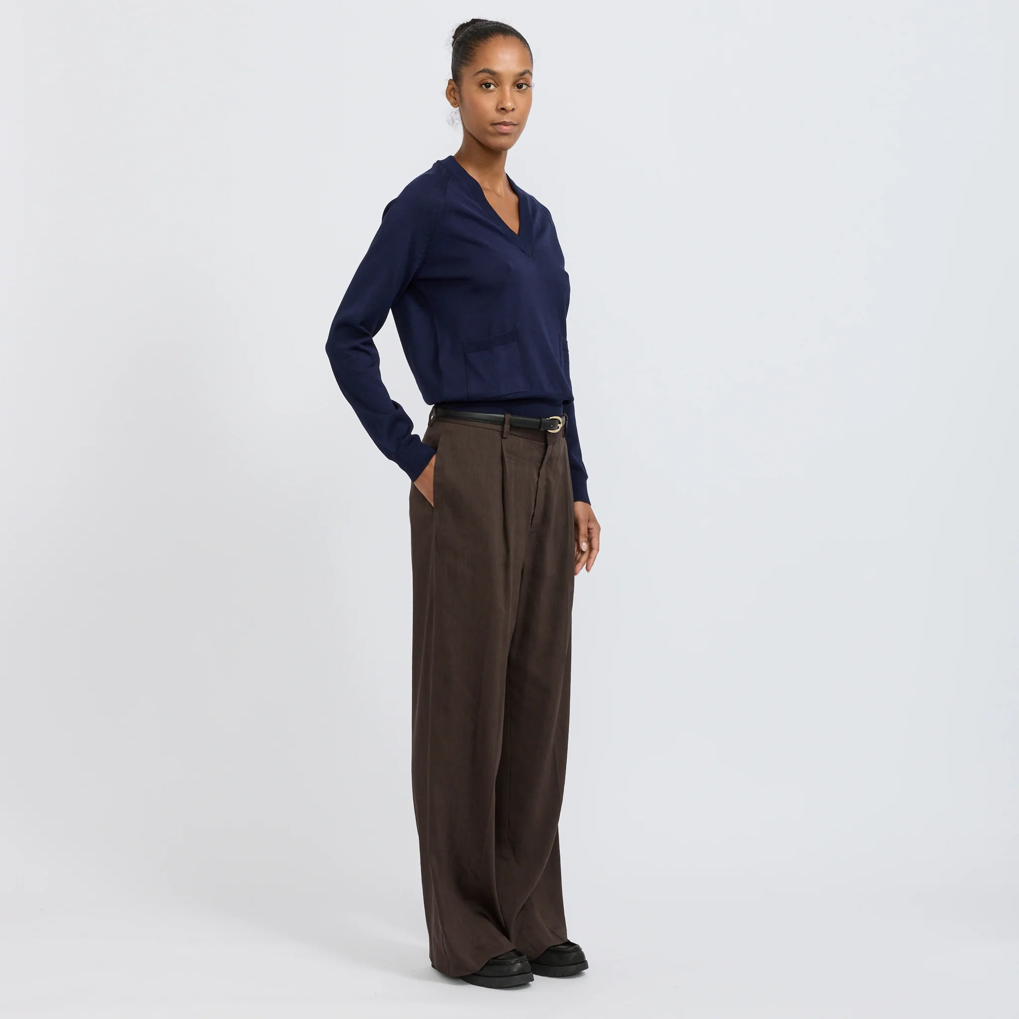 Leonie V-Neck Sweater Dark Navy - Image 8