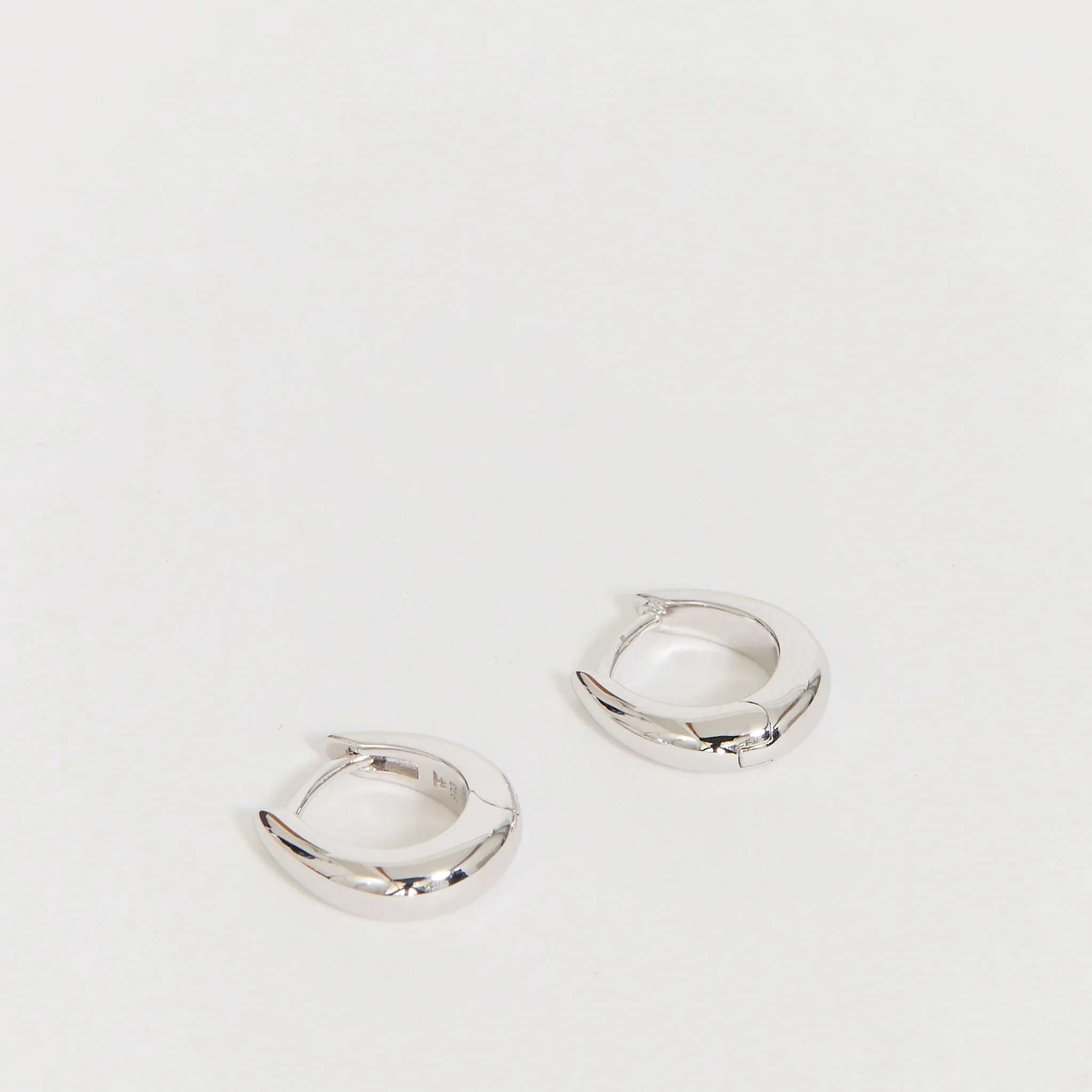 Liz Huggies Silver