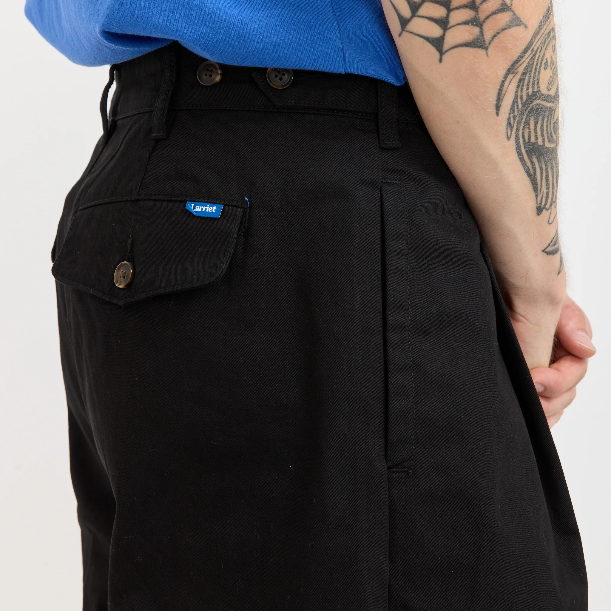 Lyu Short Black - Image 7