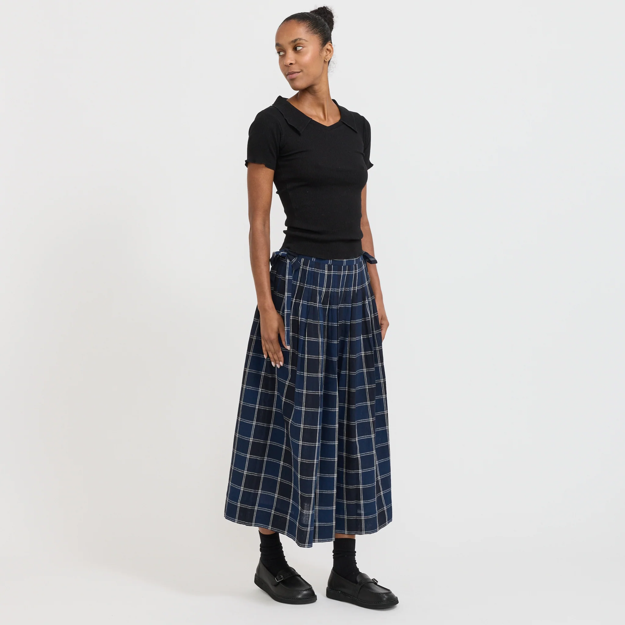 Market Check Pleated Cotton Linen Skirt Denim Blue - Image 2
