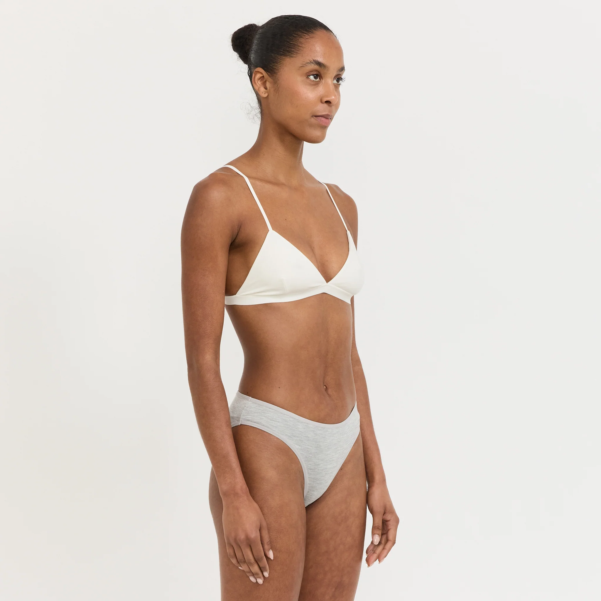 Mississippi Bra Undyed - Image 3