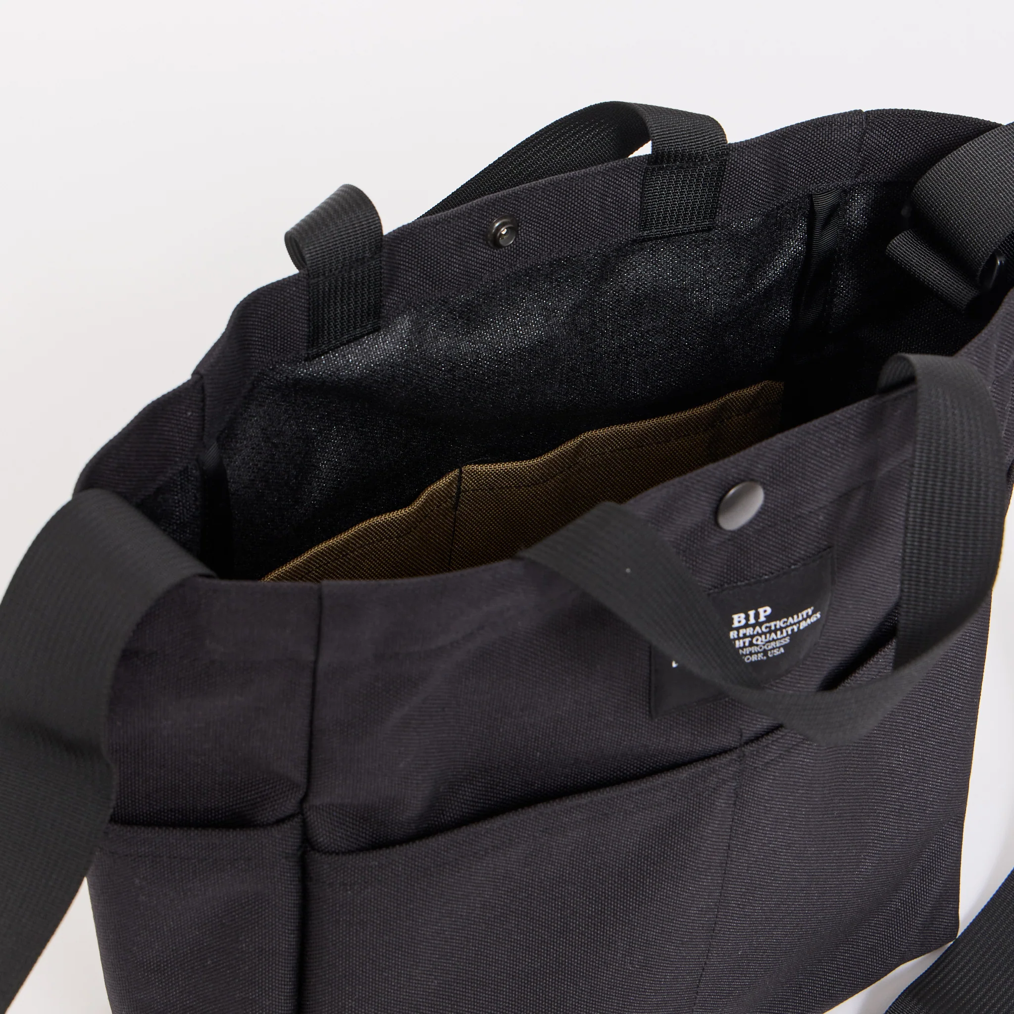 Multi-Pocket Bag Medium Black - Image 5