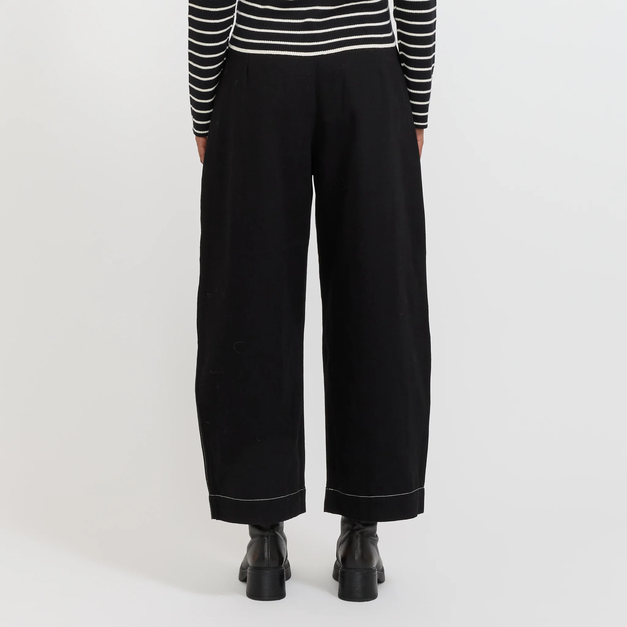 Mural Pant Black - Image 4