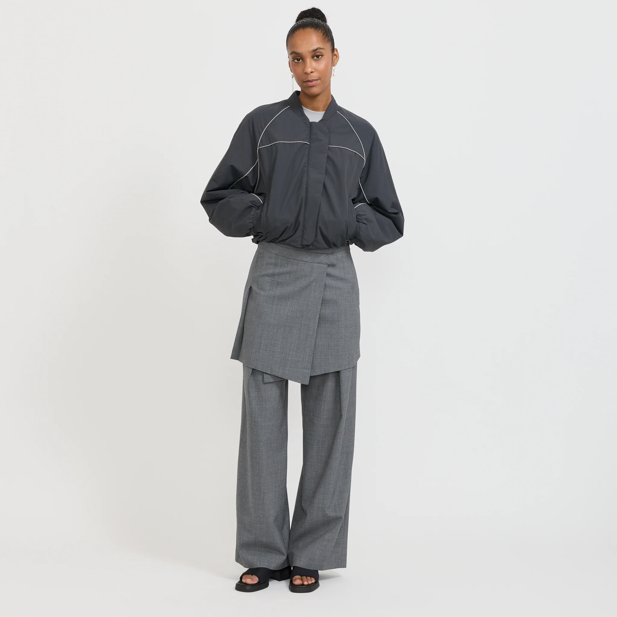 Ola Piping Bomber Jacket Asphalt - Image 2