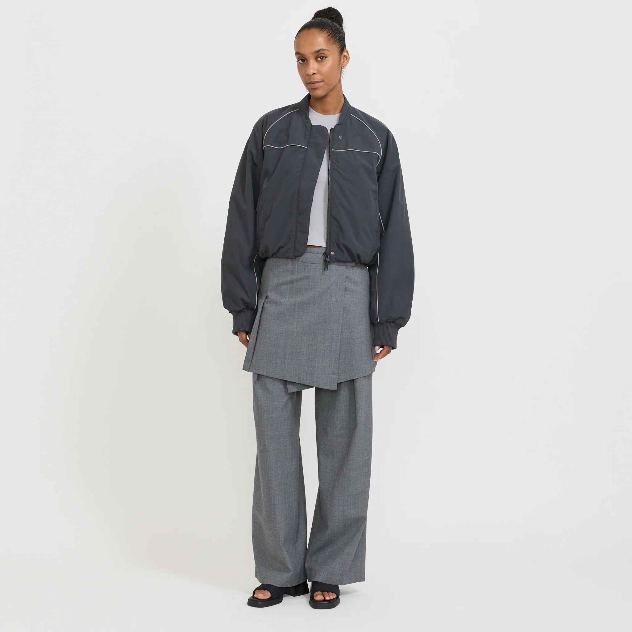 Ola Piping Bomber Jacket Asphalt - Image 6