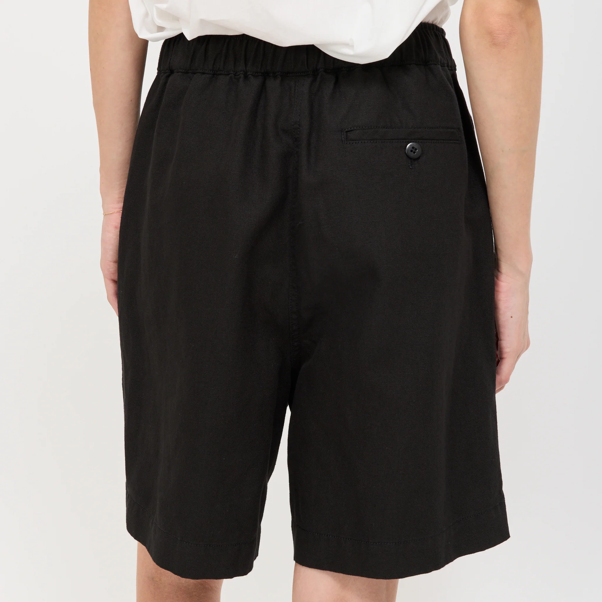 Pale Linen Banding Shorts Black - Image 6